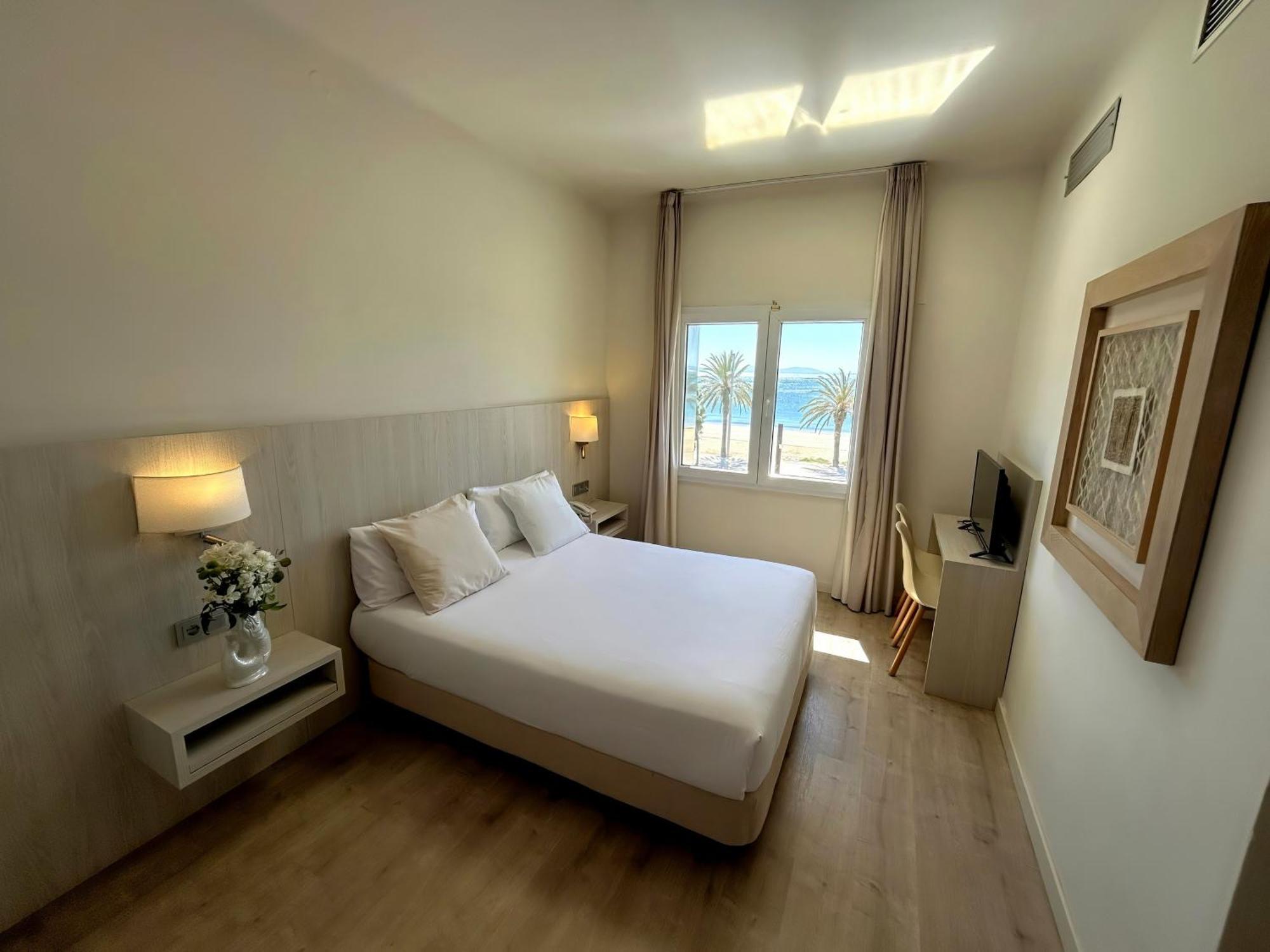 Habitación Doble con vistas al mar (ventana)