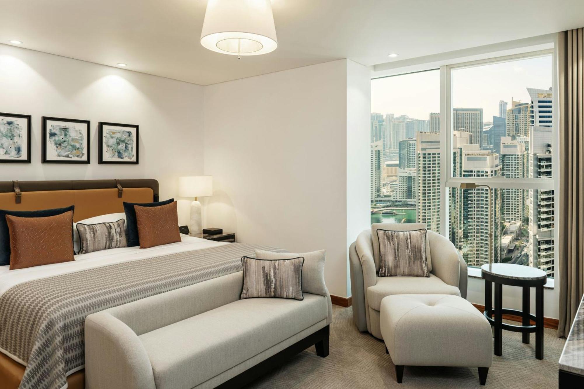 Suite Deluxe Supérieure 1 Chambre avec 1 Lit King-Size - Transferts Aéroport - Accès Gratuit à la Plage et à la Piscine du Complexe Hôtelier