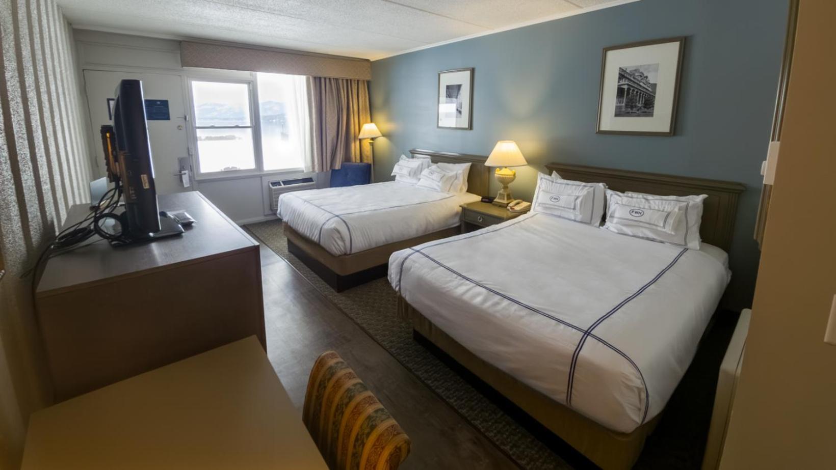 Deluxe Lake View Two Queen Beds