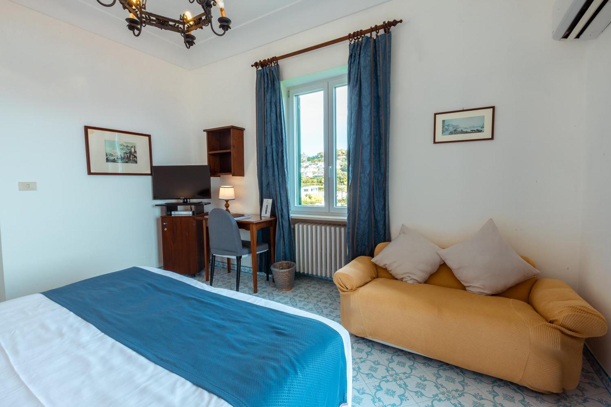 Superior Doppelzimmer mit Balkon und Meerblick