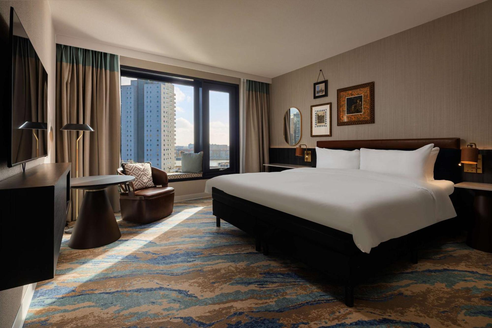 Superior Spa King Room Harbour View