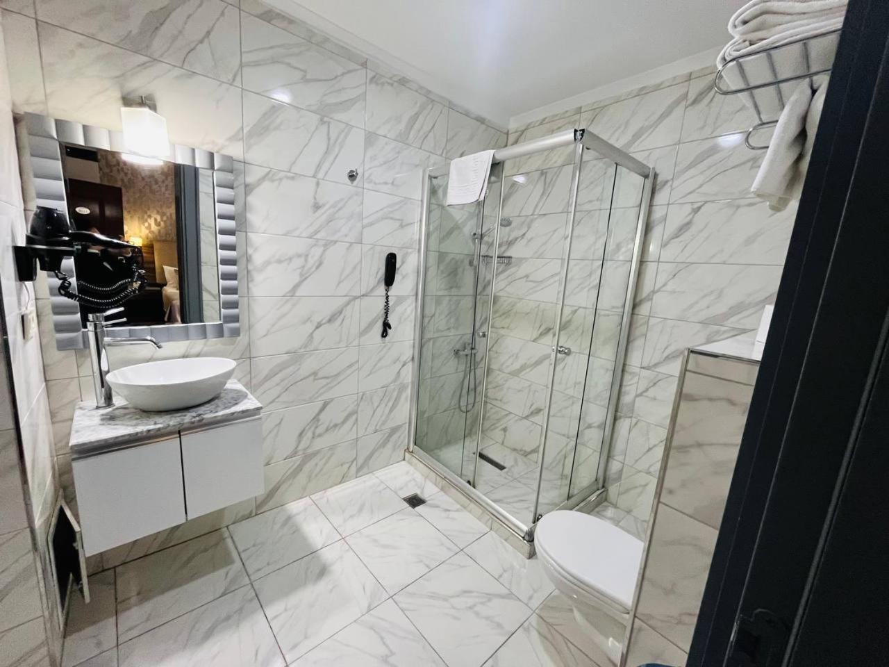Chambre Double ou Lits Jumeaux