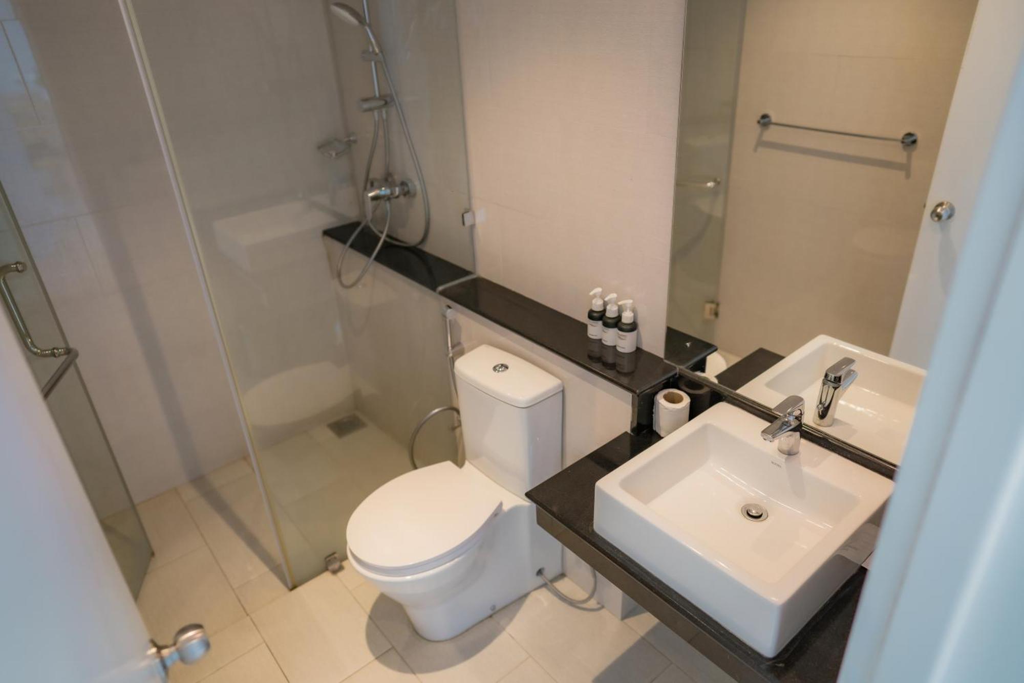 Three-Bedroom Apartment Partial Ocean View