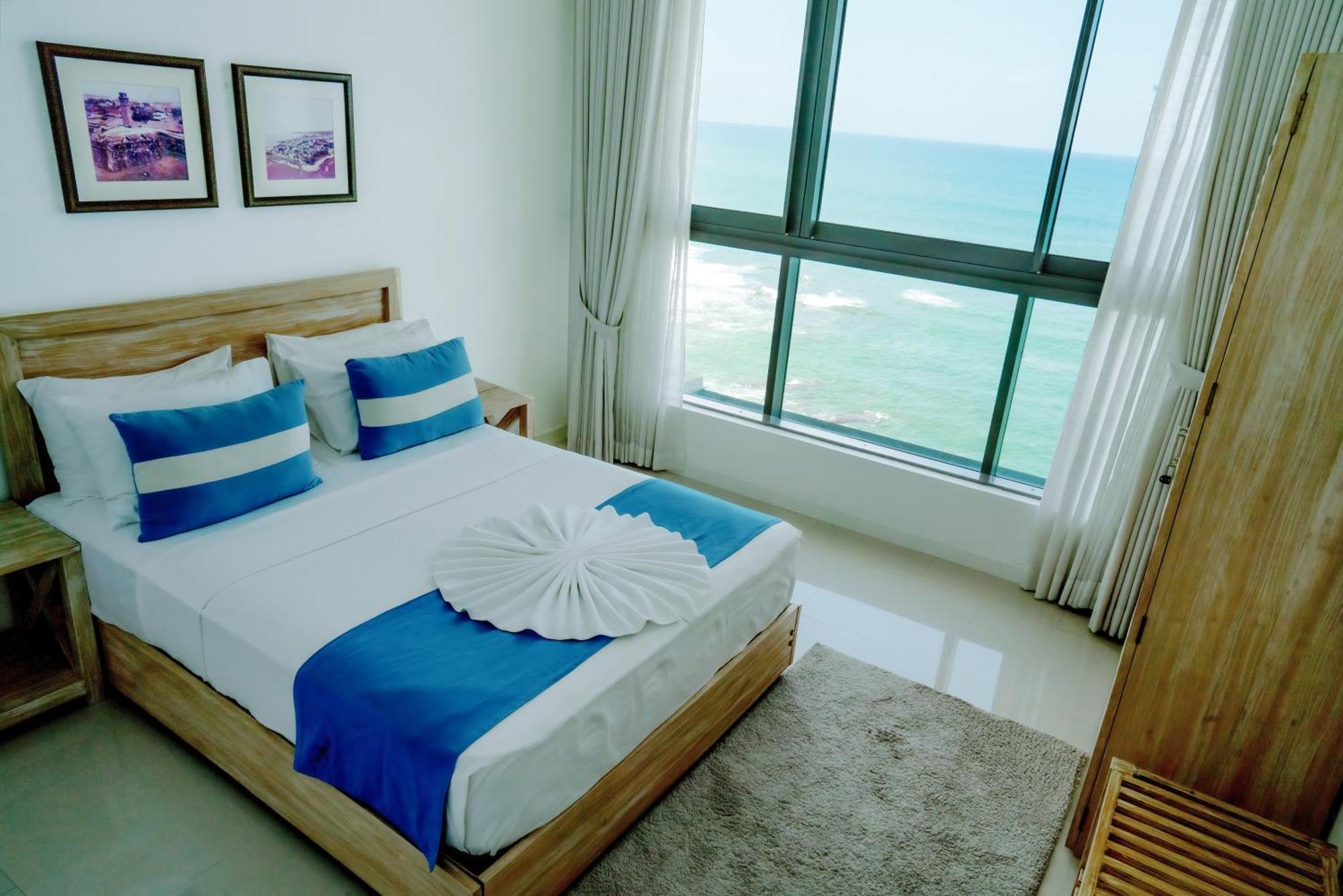 Three-Bedroom Apartment Ocean View