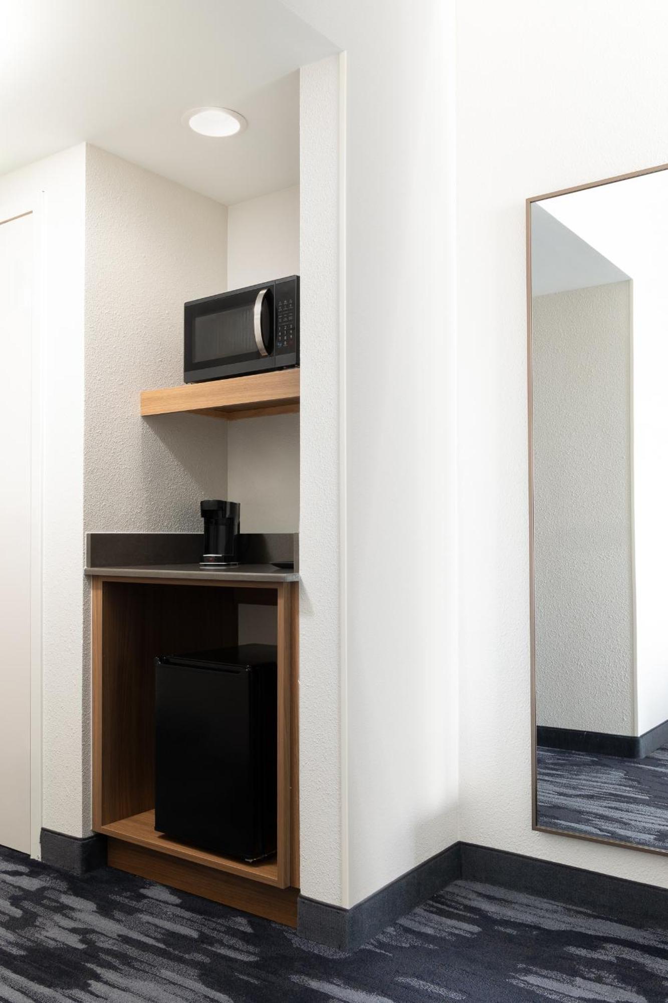 Wellness Studio with Two Queen Beds