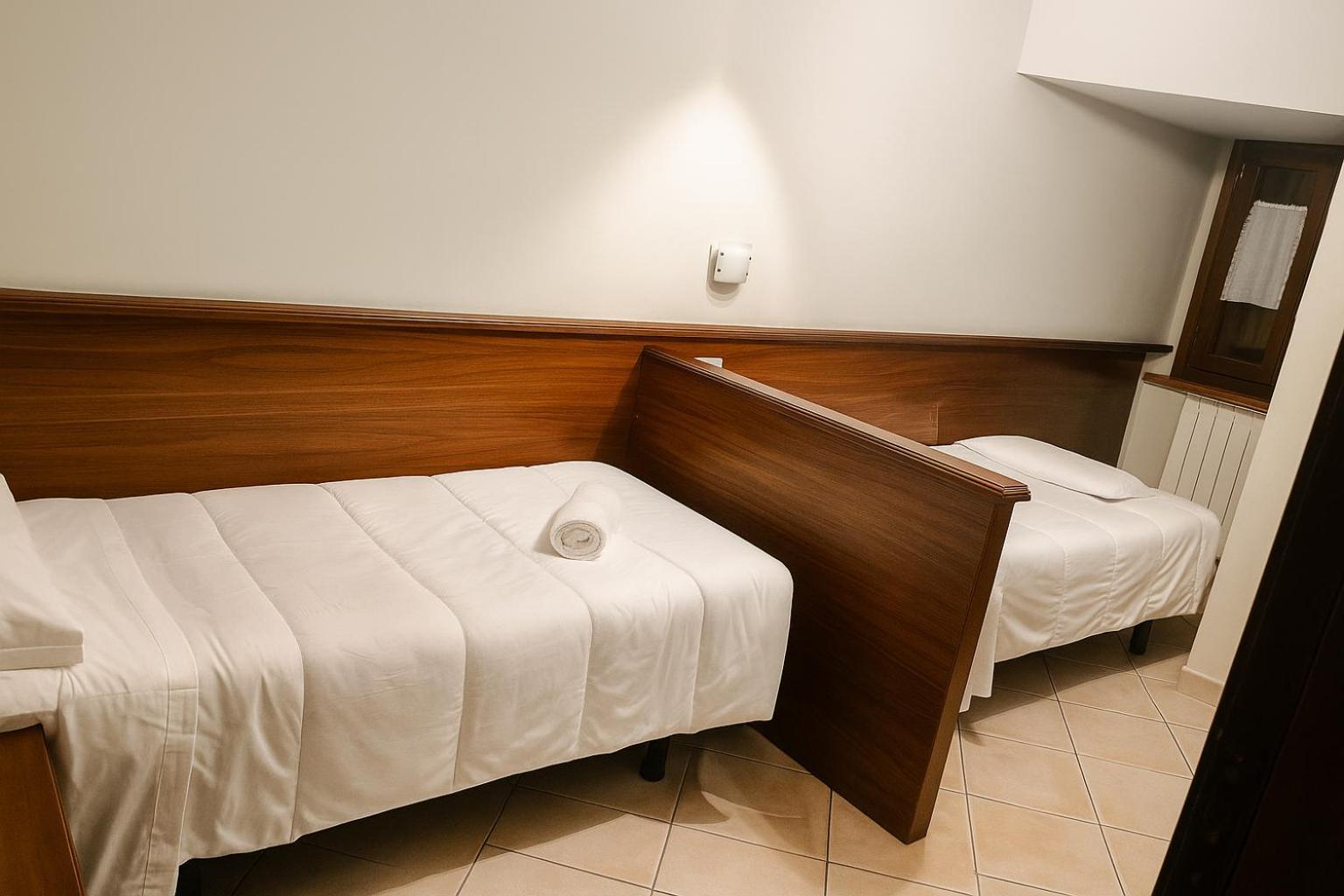 Camera Quadrupla Classic