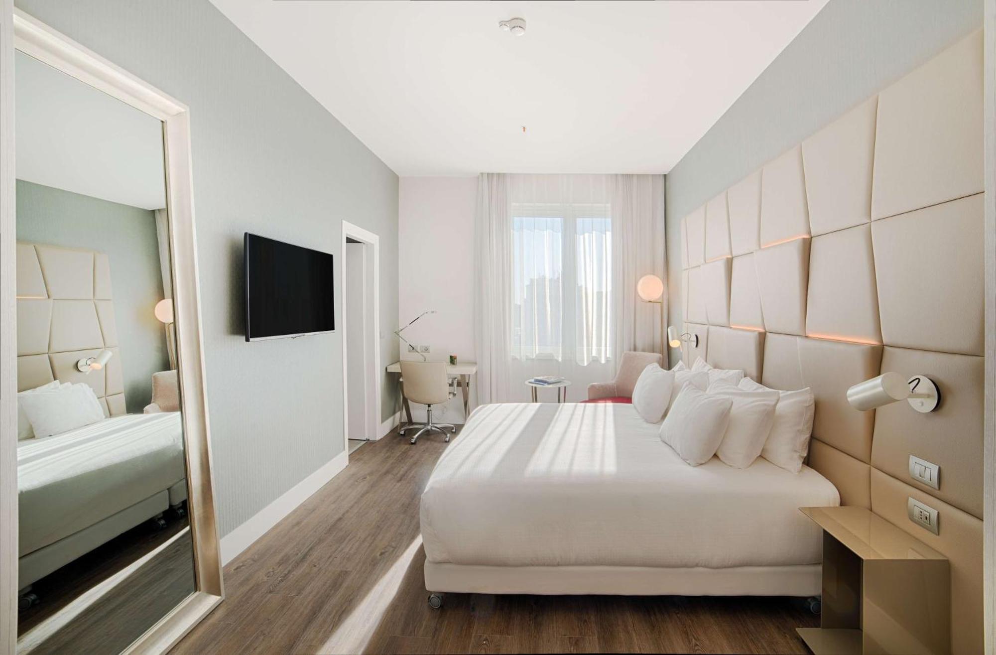 Quarto Premium com Cama de Casal ou 2 de Solteiro