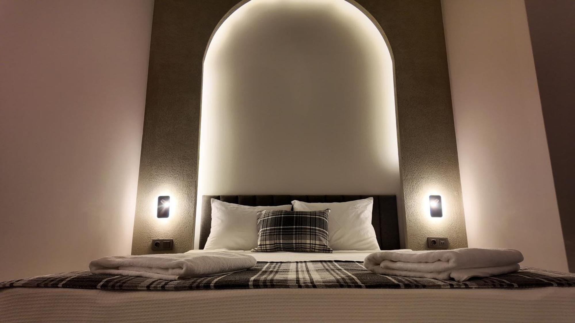 Double Room,1686184480:JPEG