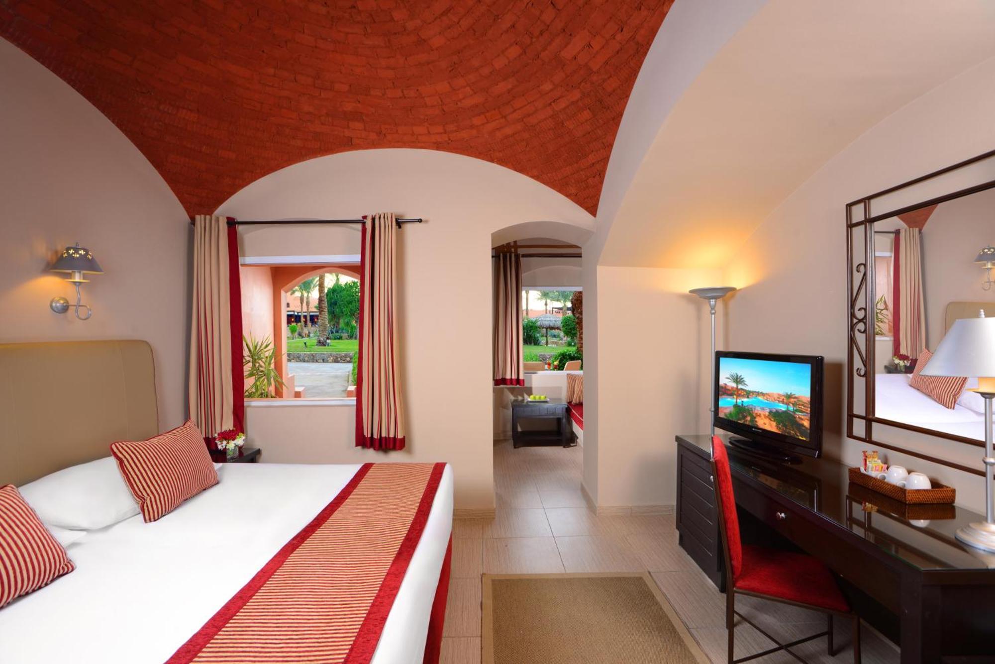 Superior Queen or Twin Bed Garden View