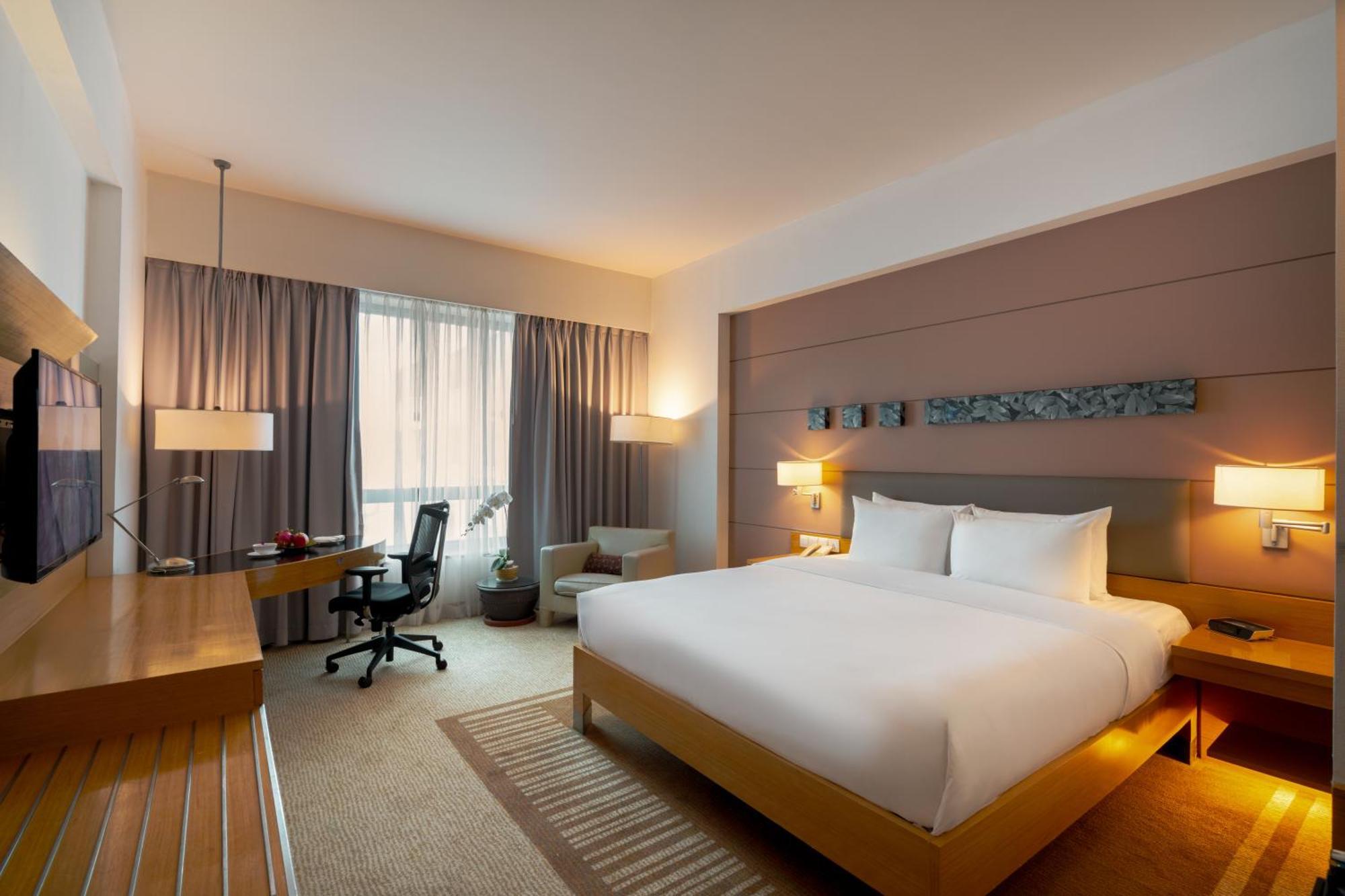 Orchid Deluxe with Free Airport Transfers, 4 Pieces of Laundry Daily and Evening Cocktail,1697821778:JPEG