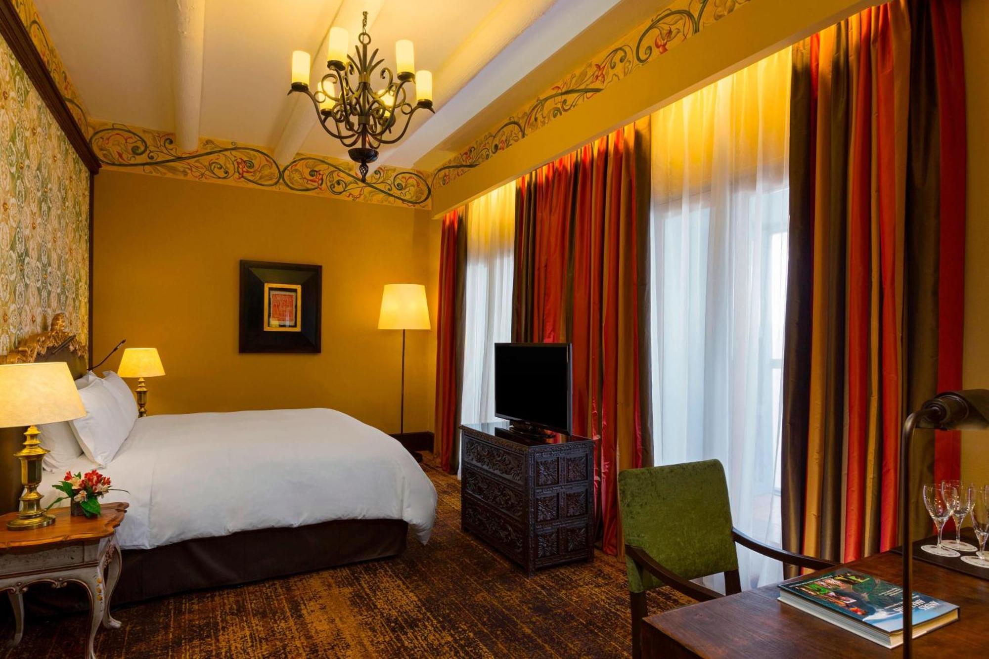 Suíte Júnior Imperial com Cama King-size