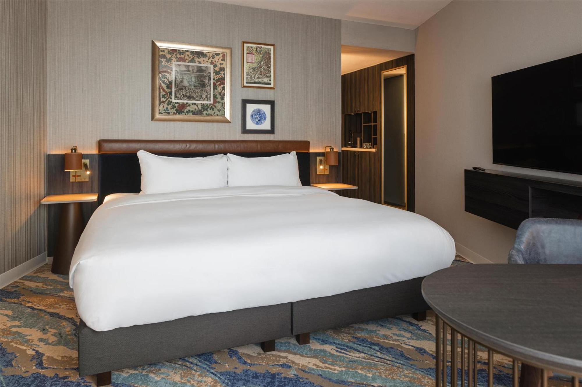 Superior King Room