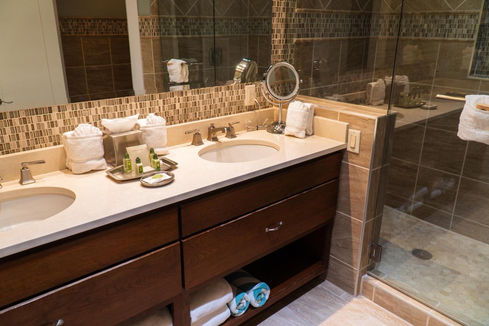 Deluxe Cottage