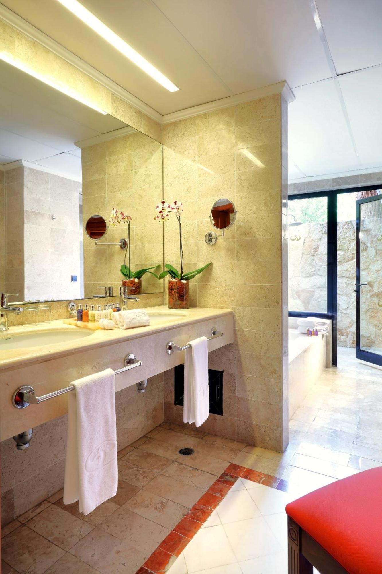 Villa Suite