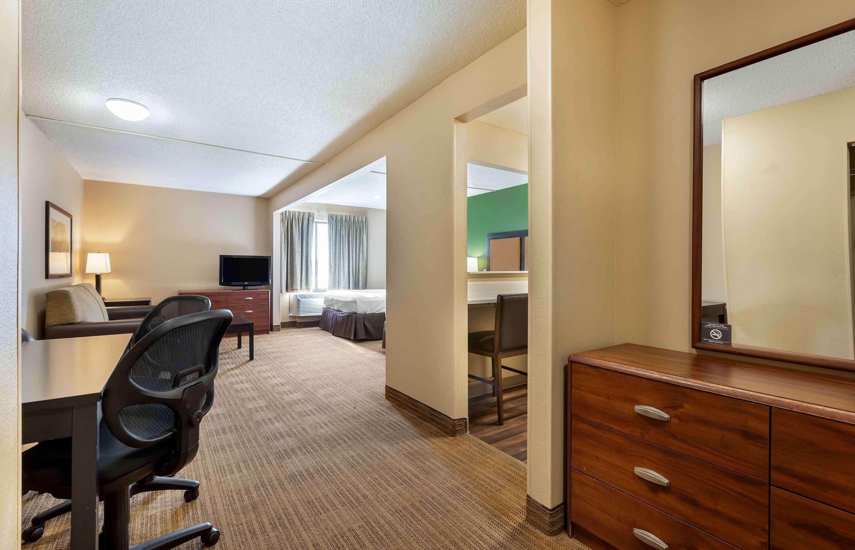 Deluxe Studio 2 Double Beds Non-Smoking
