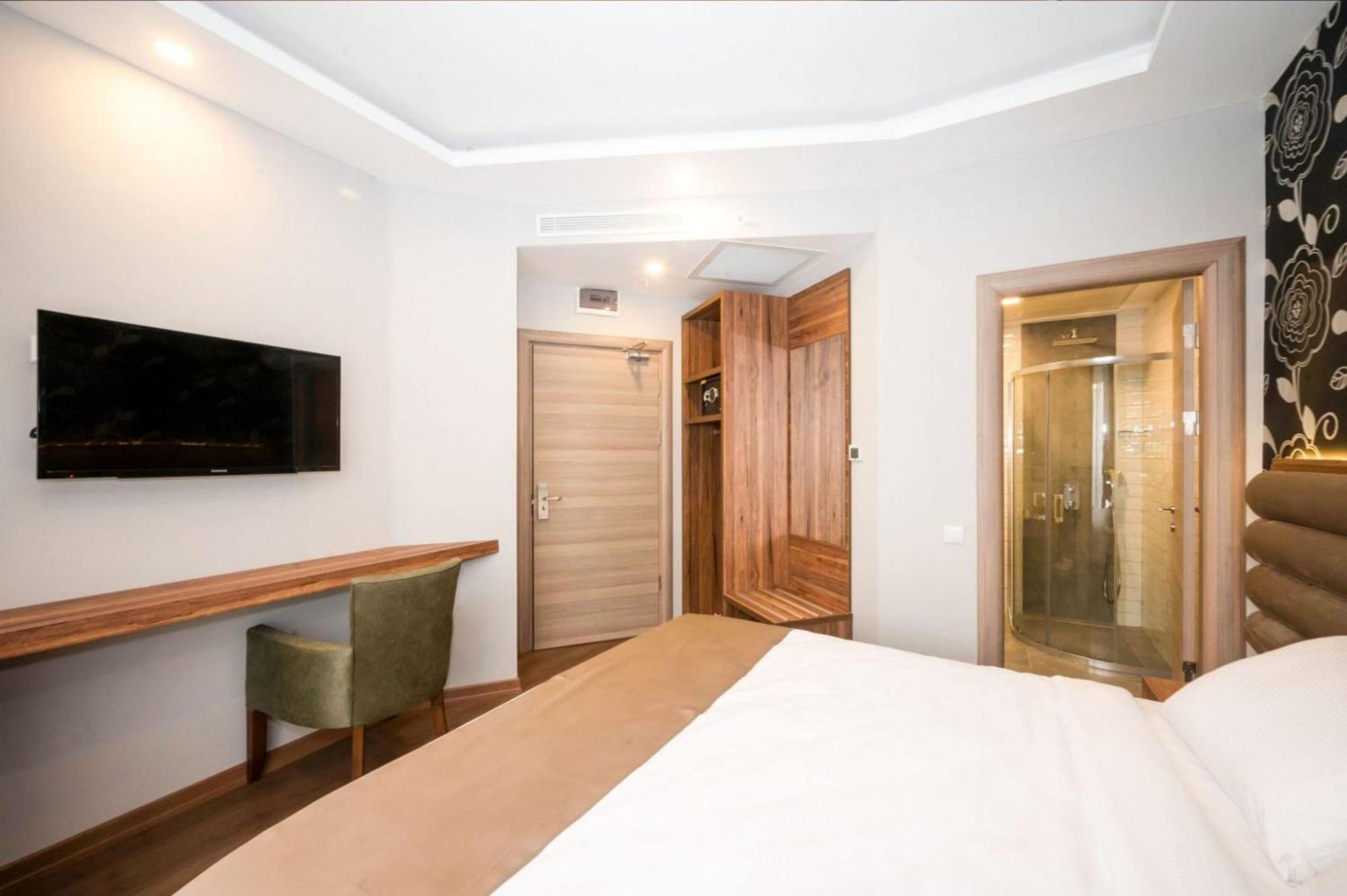 Deluxe Double Room,1708272056:JPEG