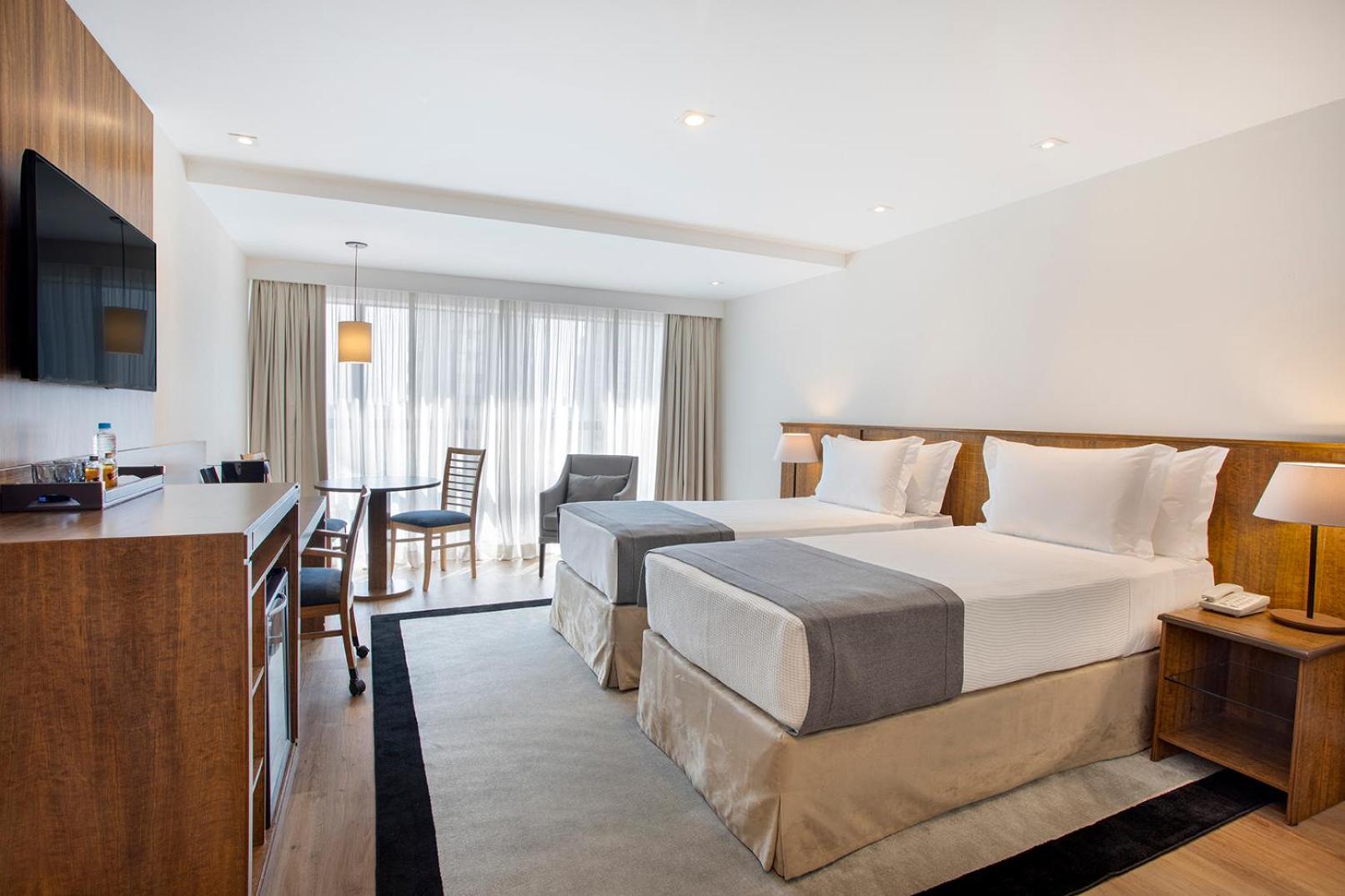Superior Executive 2 Single Beds