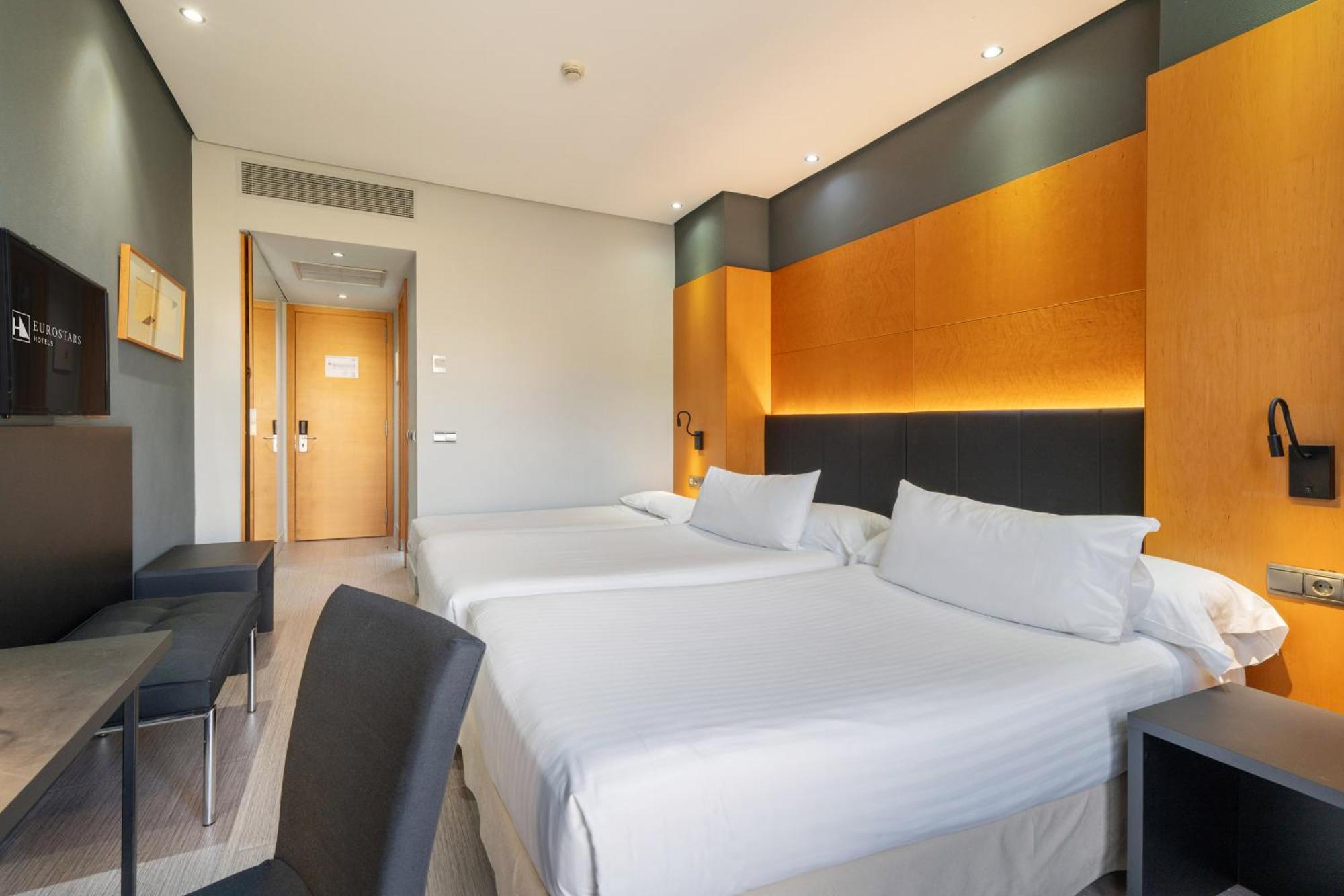 Quarto Duplo Deluxe com Cama Extra
