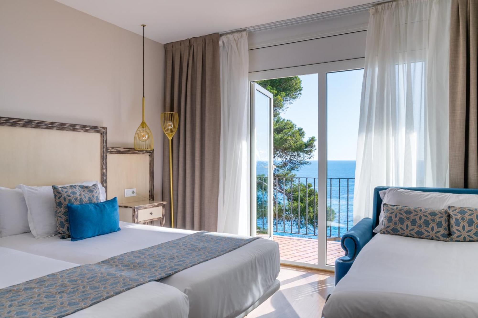 Triple Room Sea View