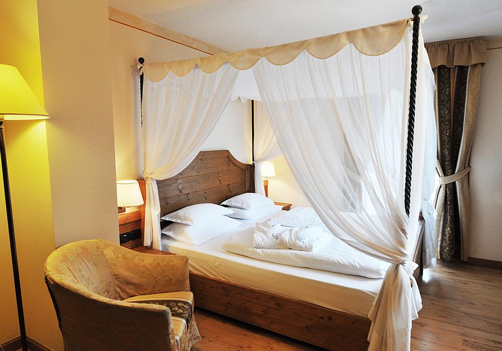 Deluxe Double or Twin Room,1264300381:JPEG