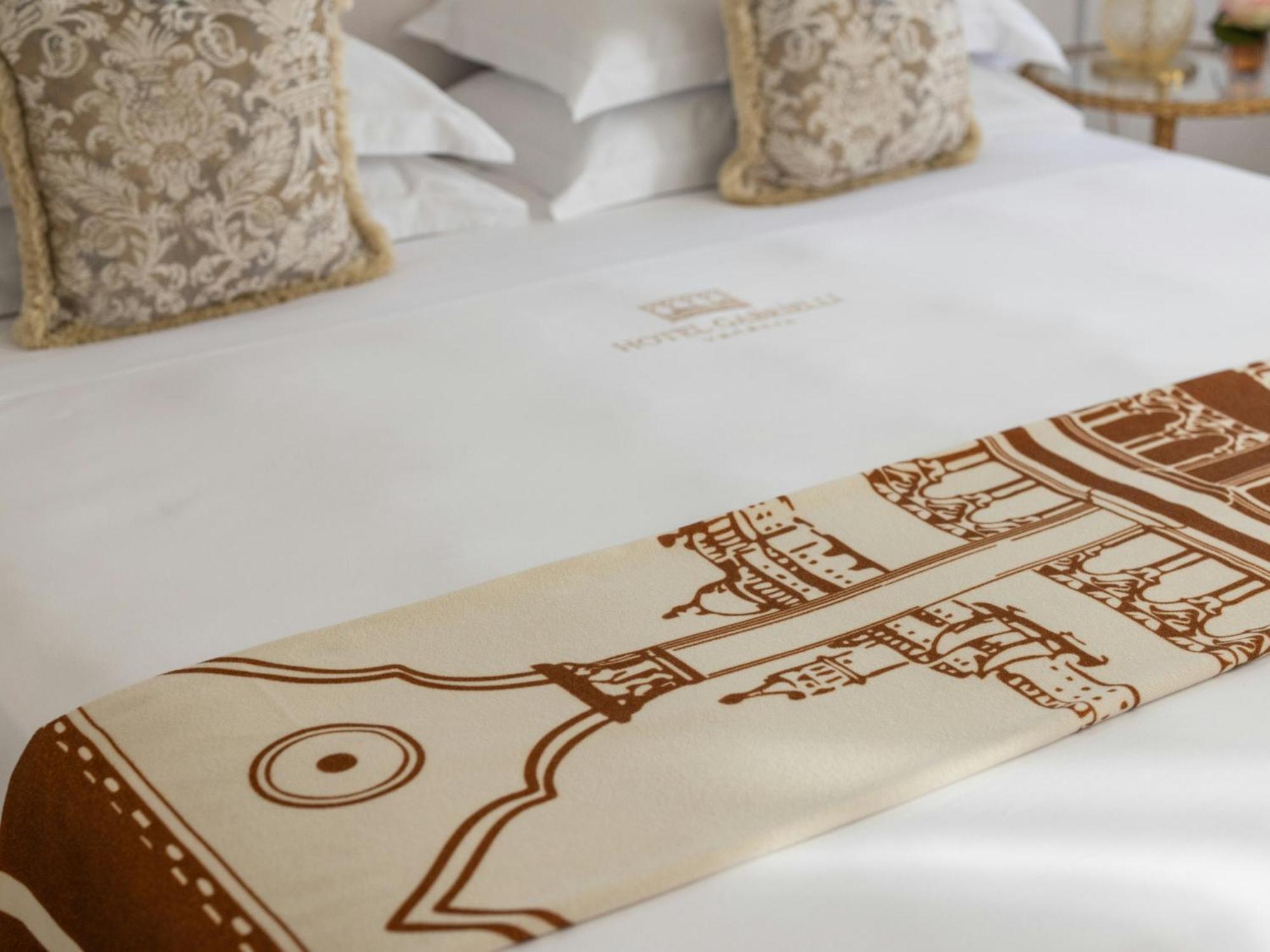 Deluxe Double or Twin Room Lagoon View