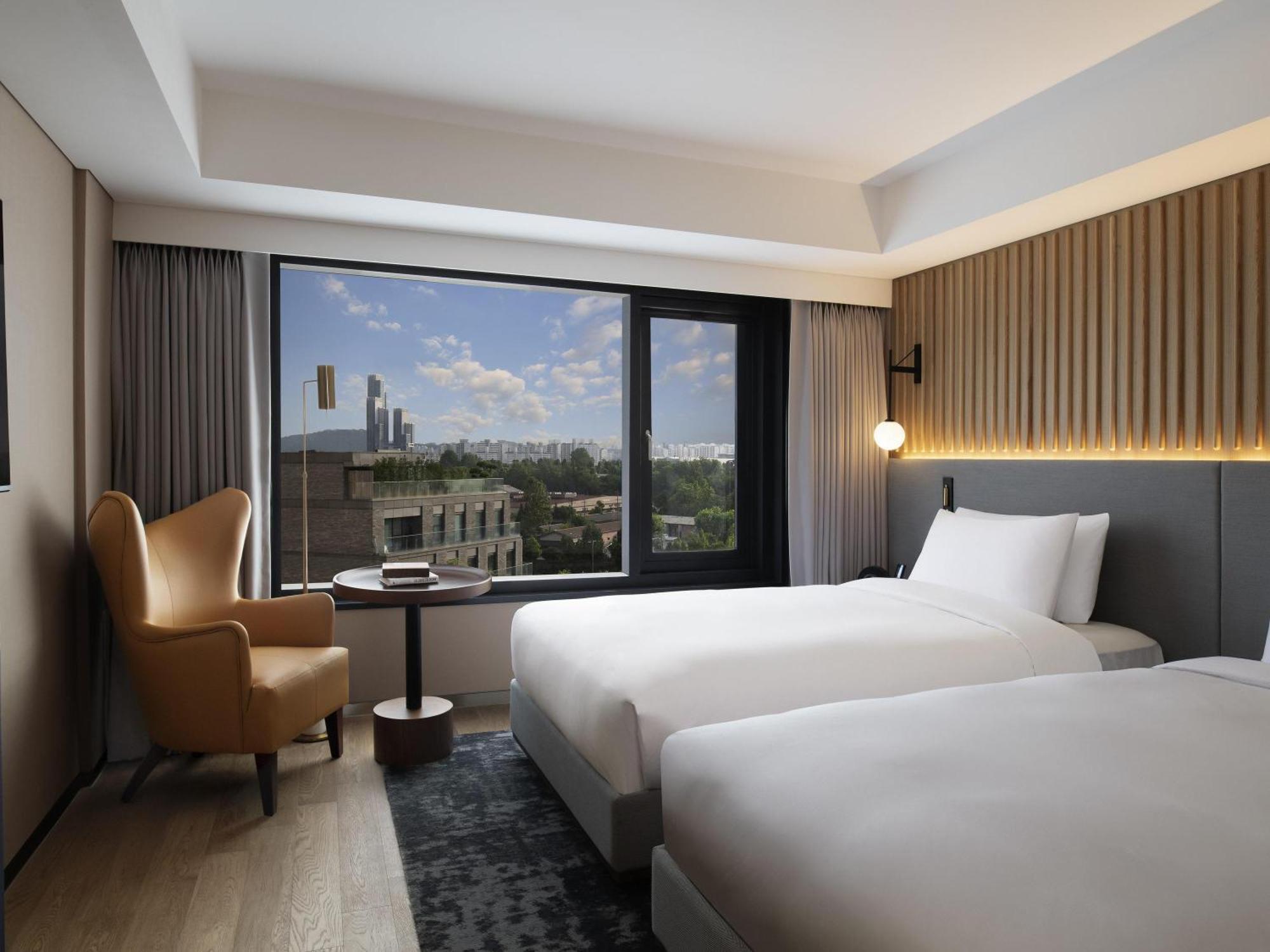 Signature Twin Room,1772287025:JPEG