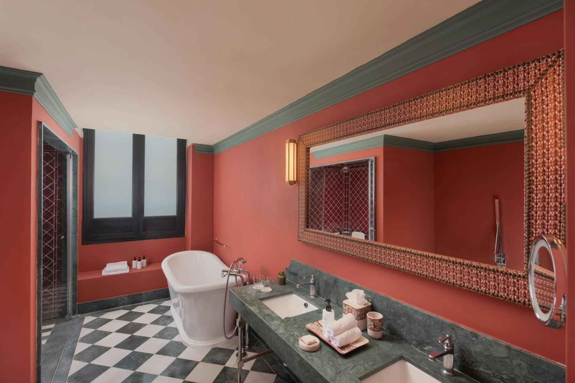 Grand Deluxe Double Room
