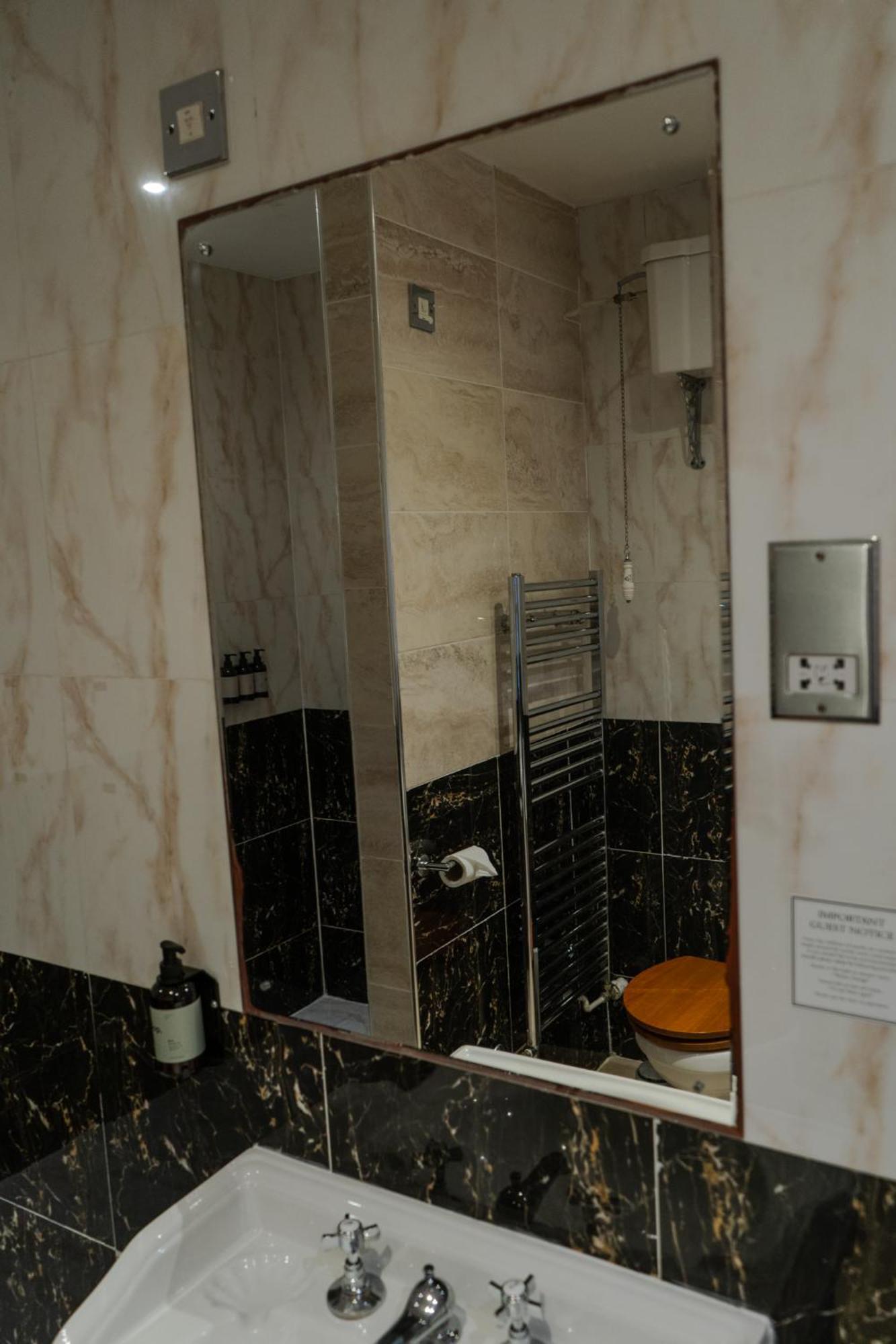 Deluxe Double Room Dog Friendly