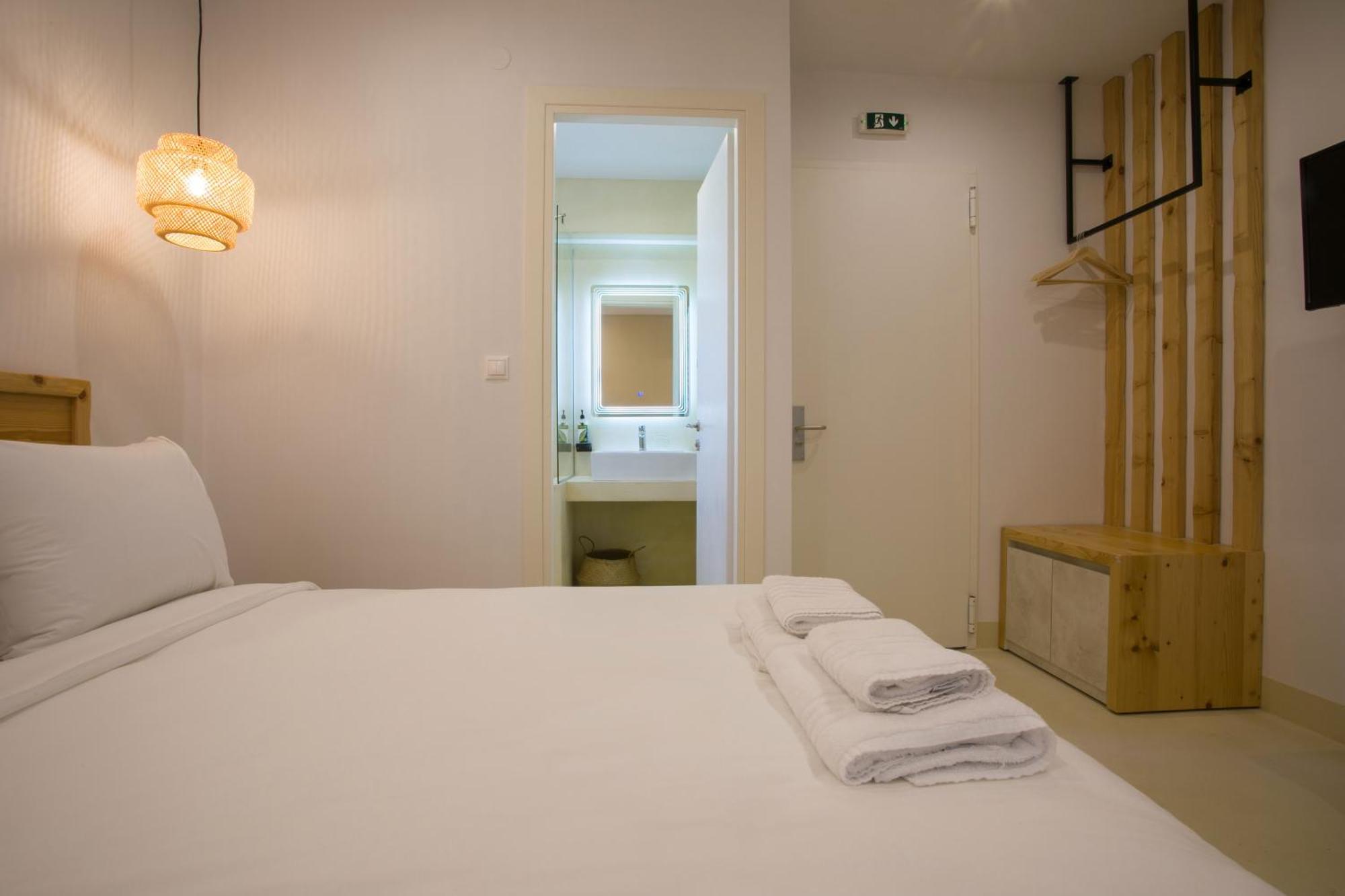 Standard Double Room,1739788225:JPEG