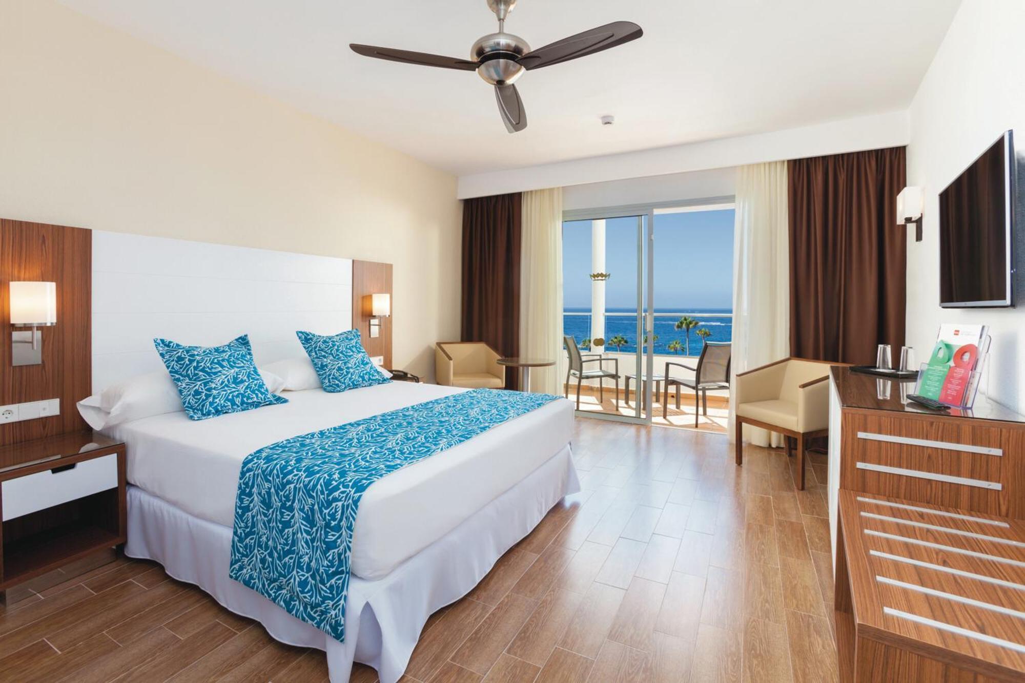 Doppelzimmer mit Poolblick