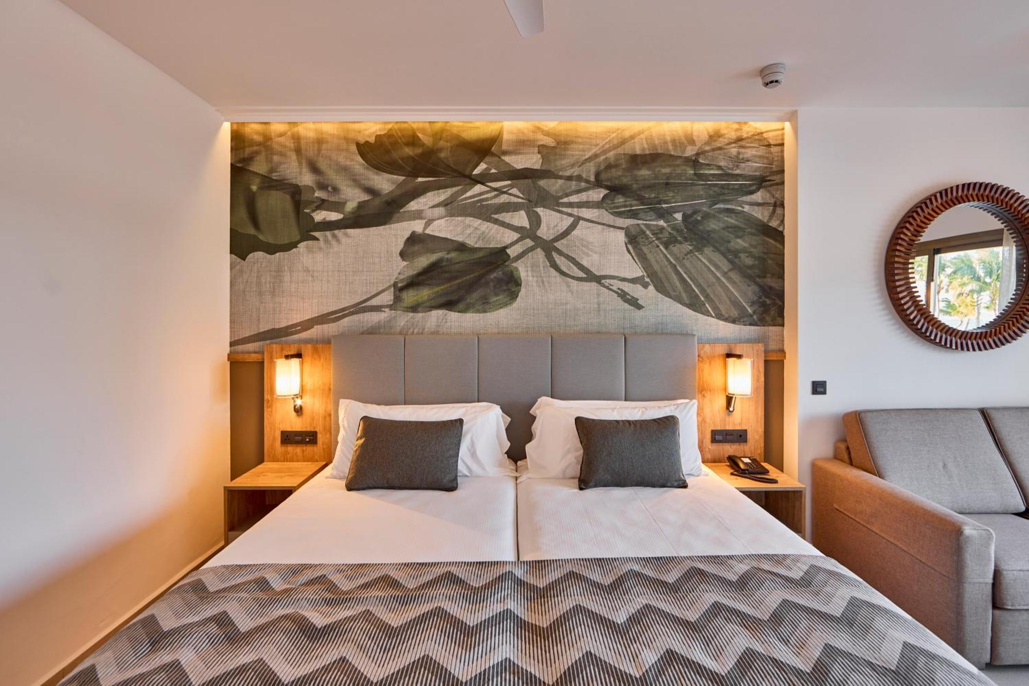 Junior Suite mit seitlichem Meerblick