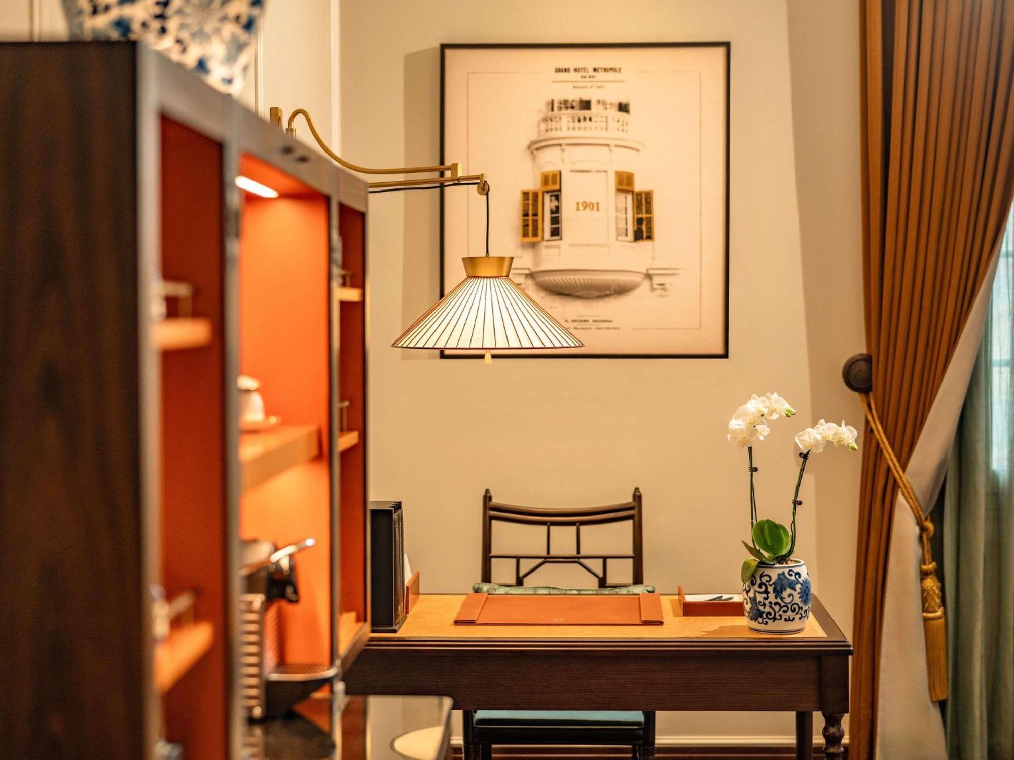 Heritage Wing Grand Luxury Room with Twin Beds - Metropole Privileges and Benefits