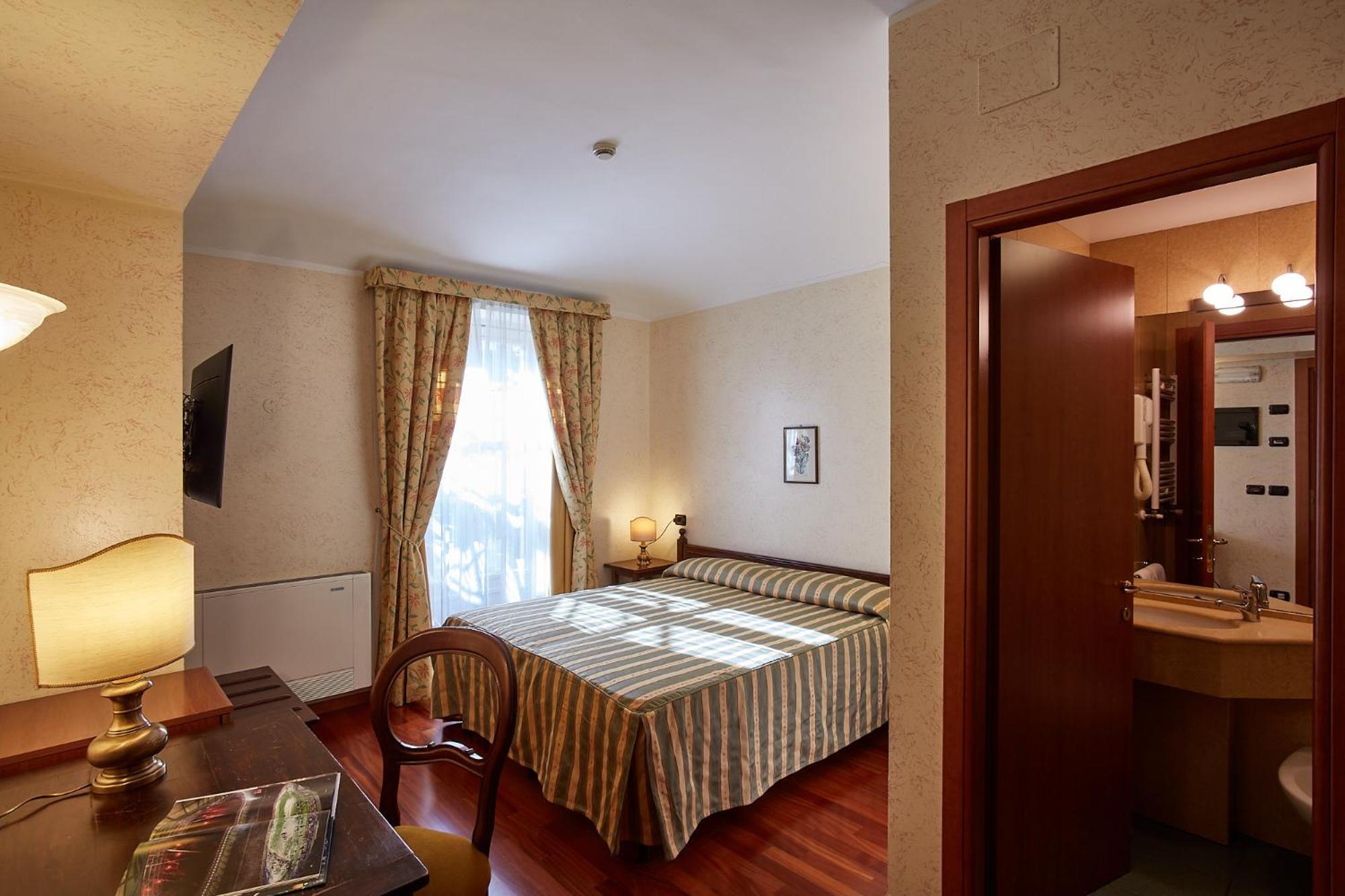 Single Room,1742620369:JPEG