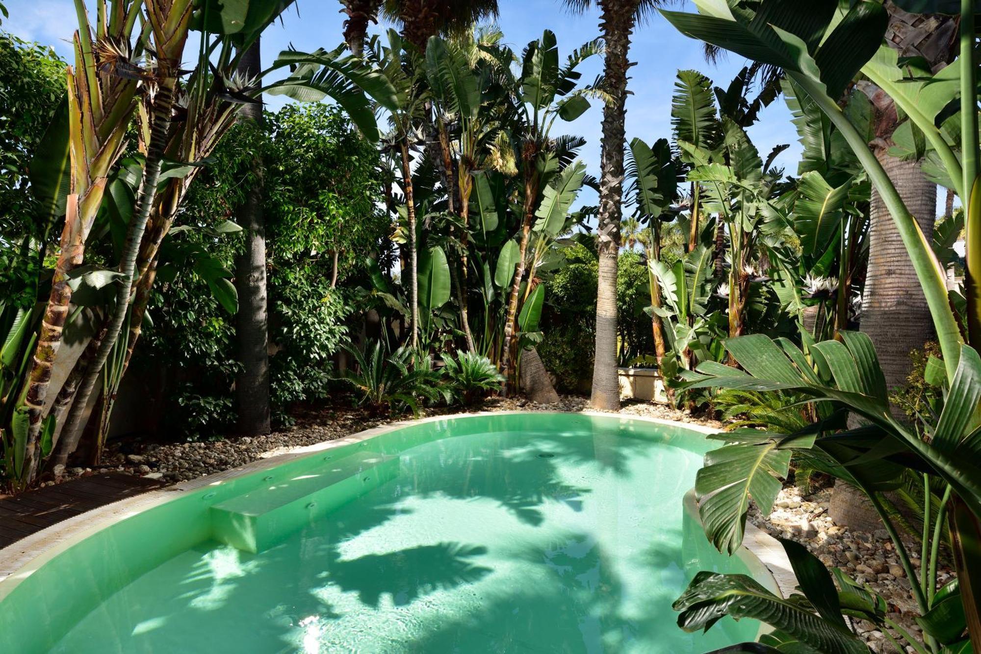 Junior Suite Private Pool Garden View