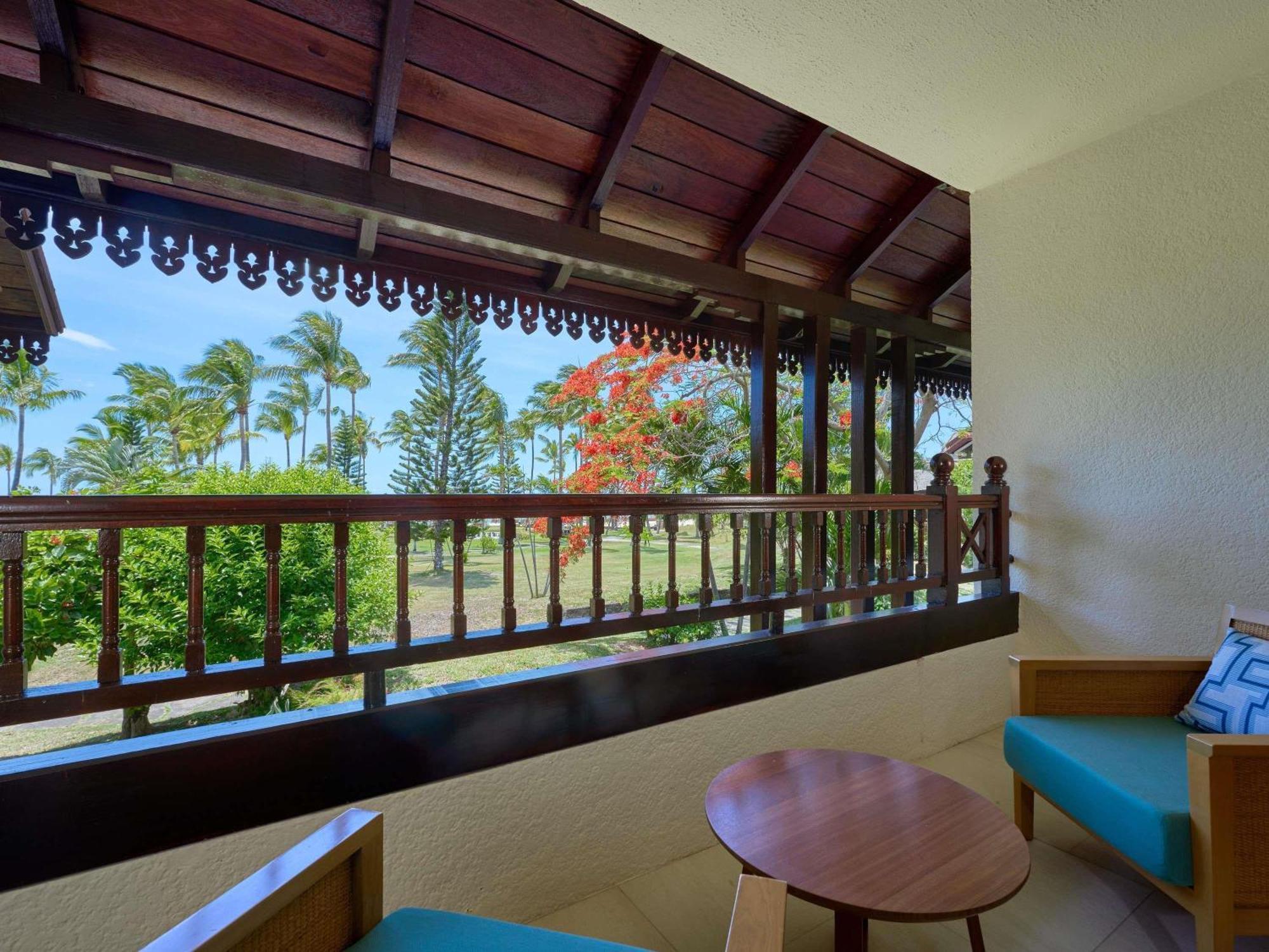 LUXUSZIMMER mit Kingsize-Bett, Meerblick, Balkon oder Terrasse