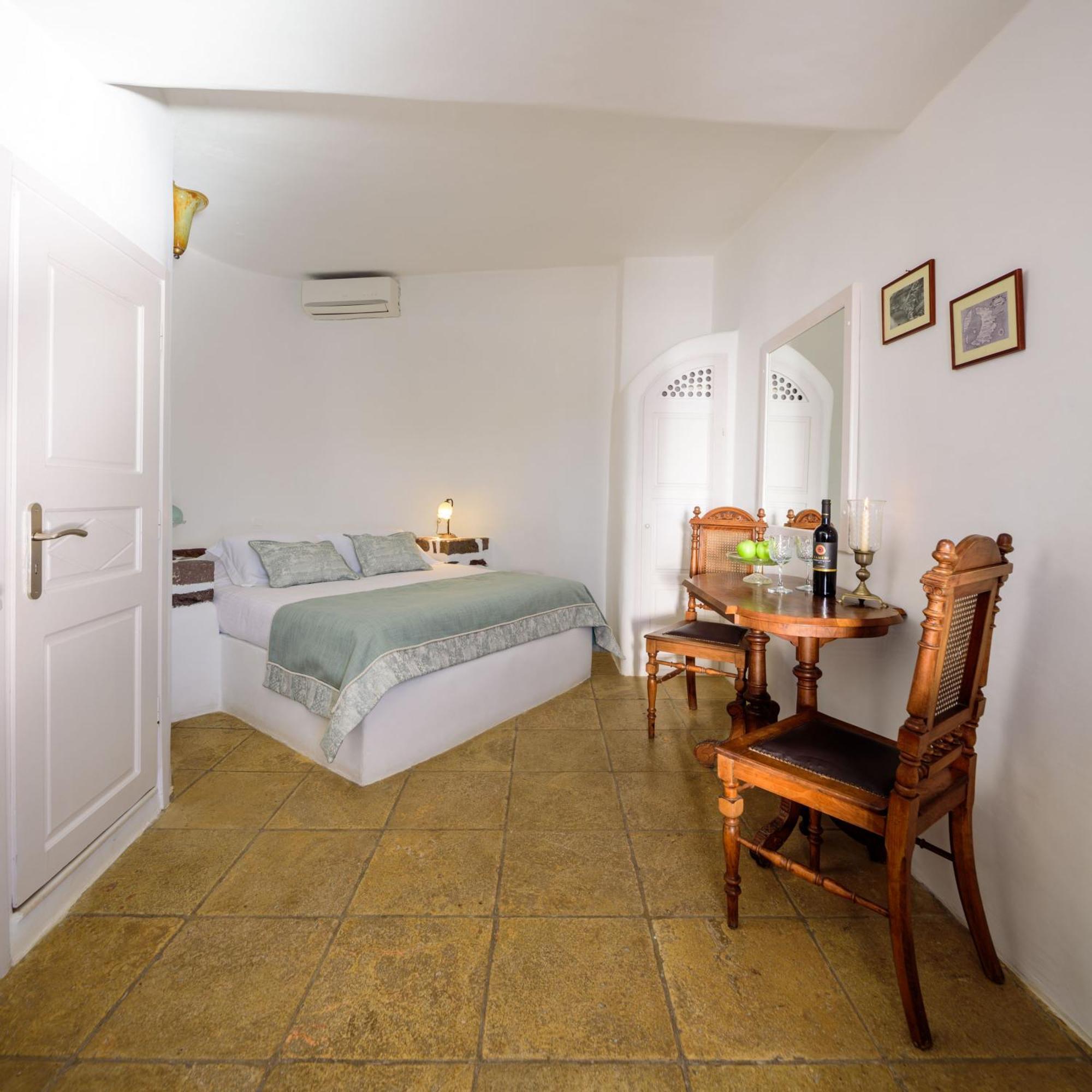 Studio Private Whirlpool & Caldera View