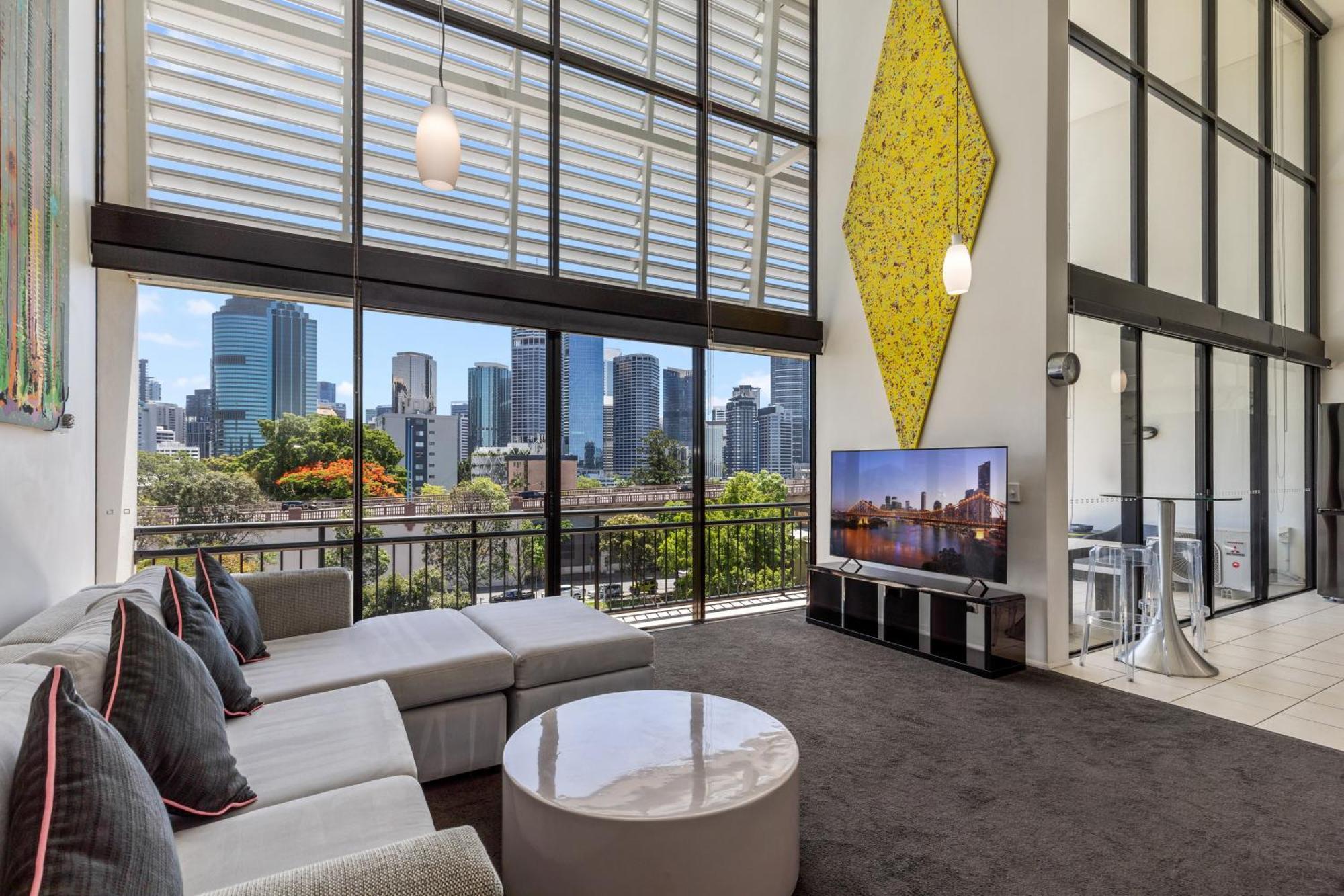 One-Bedroom Loft Penthouse