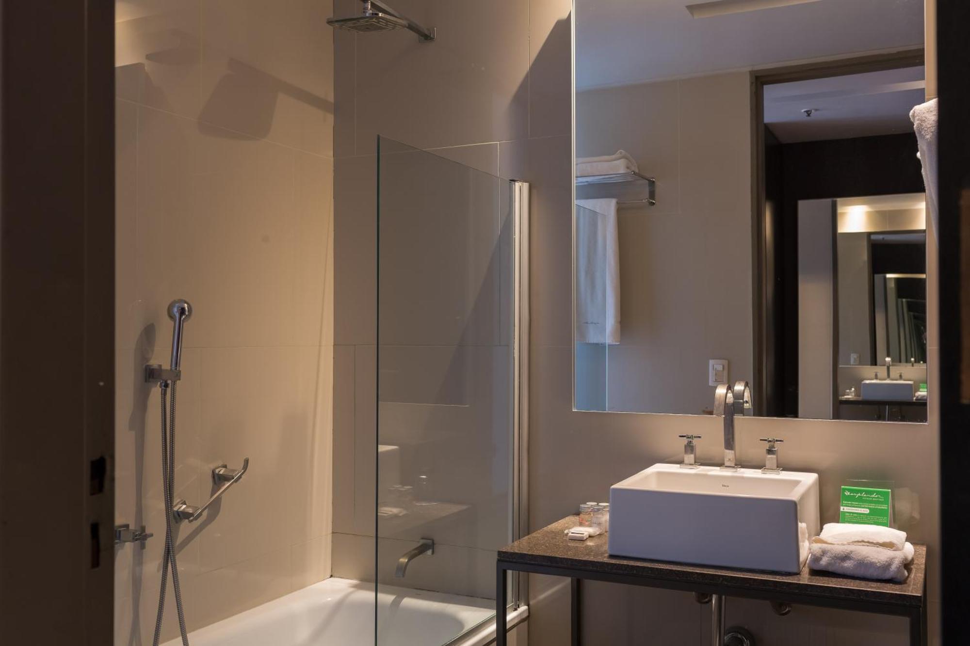 King Room - Non-Smoking