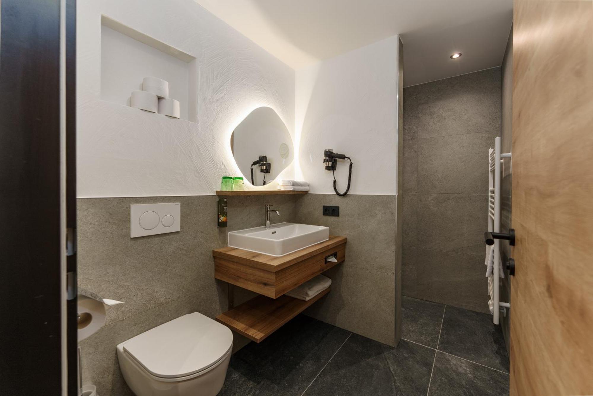 Camera Matrimoniale con Balcone