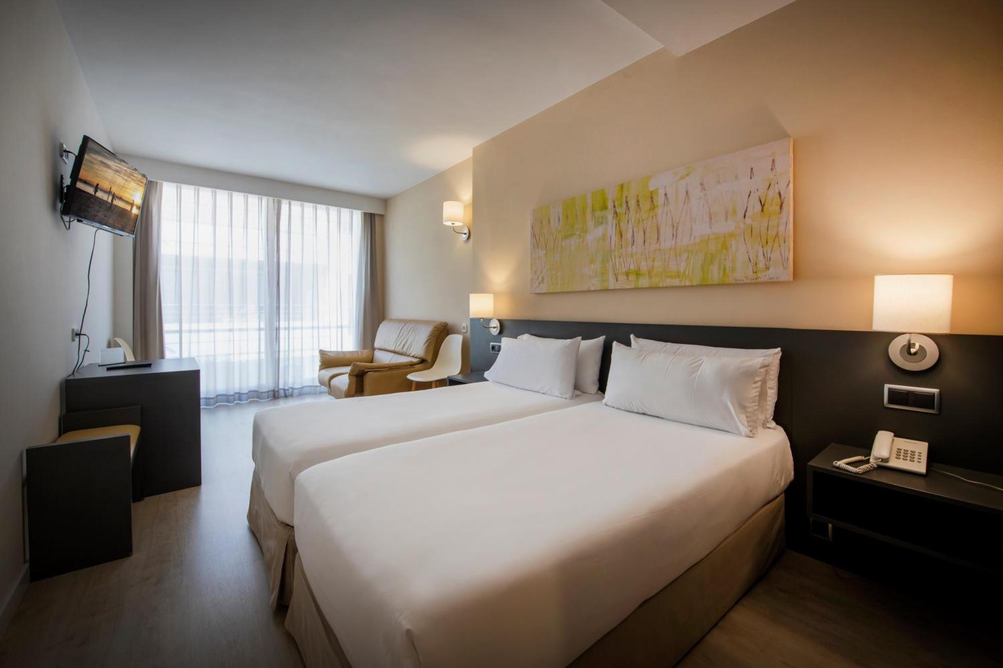 Standard Double or Twin Room Balcony