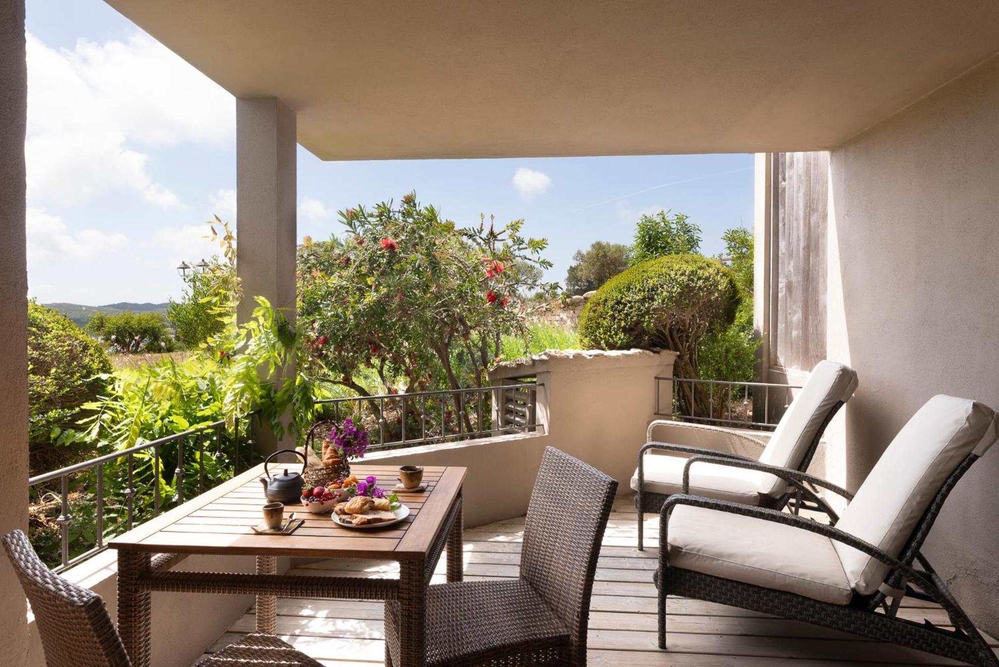 Double Room Garden View
