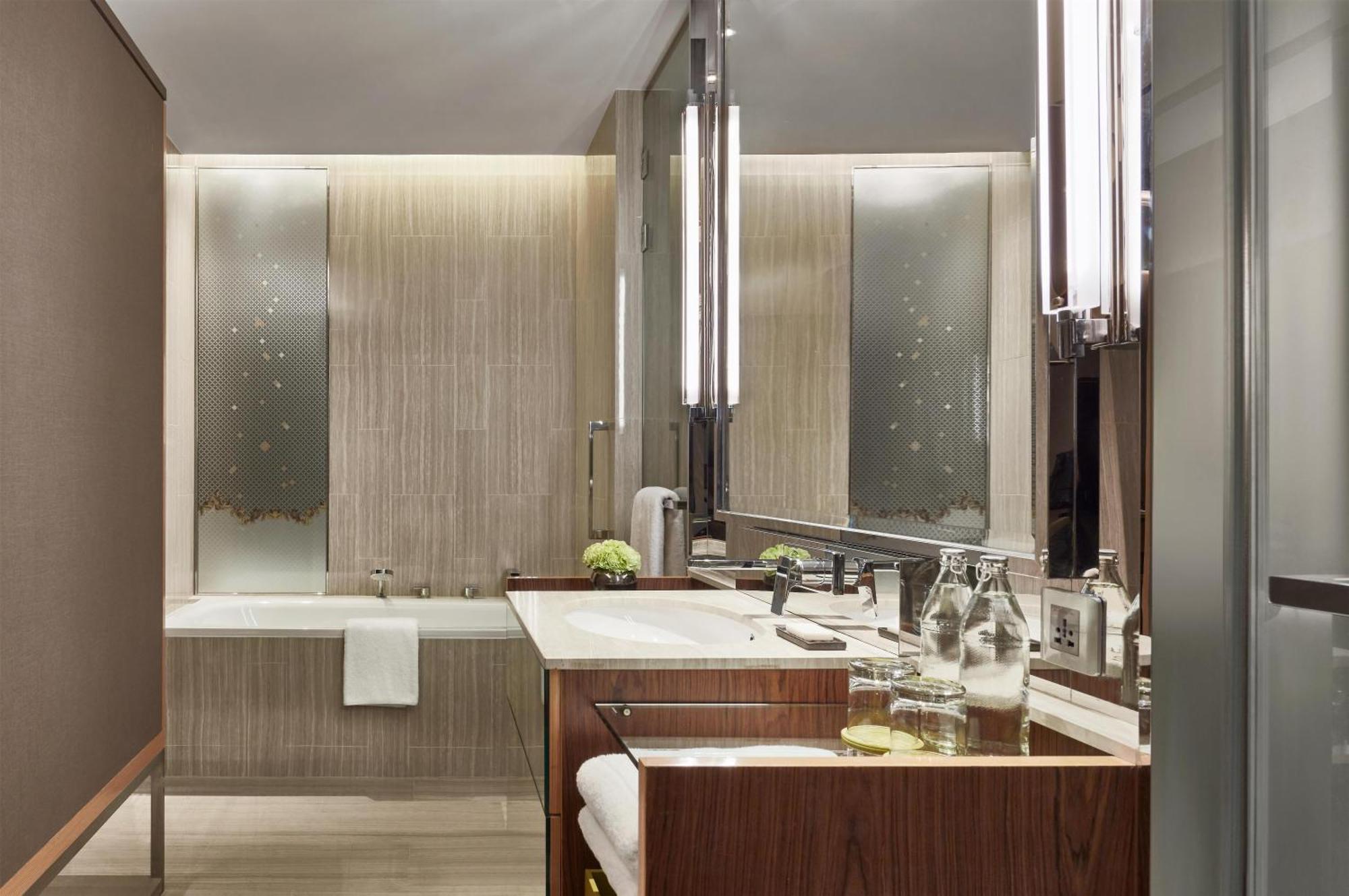 Twin Room Club Access