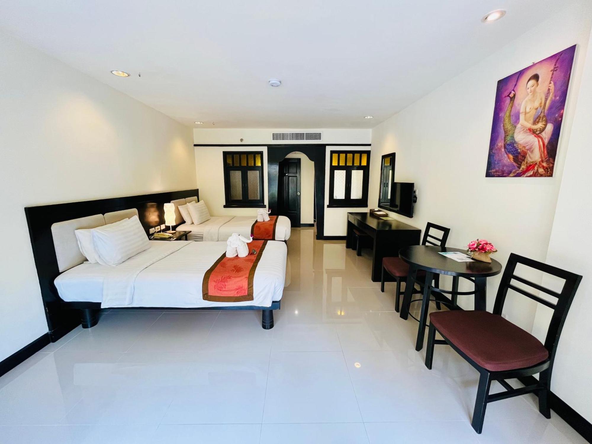 Pool Access King Room