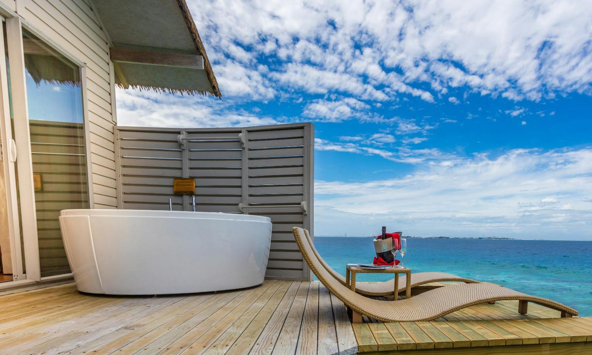 Sunset Overwater Villa Swirl Pool Twin