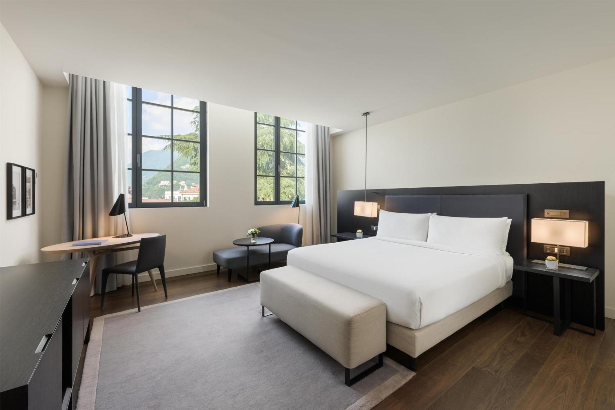 Chambre Lit King-Size Deluxe - Vue sur Ville
