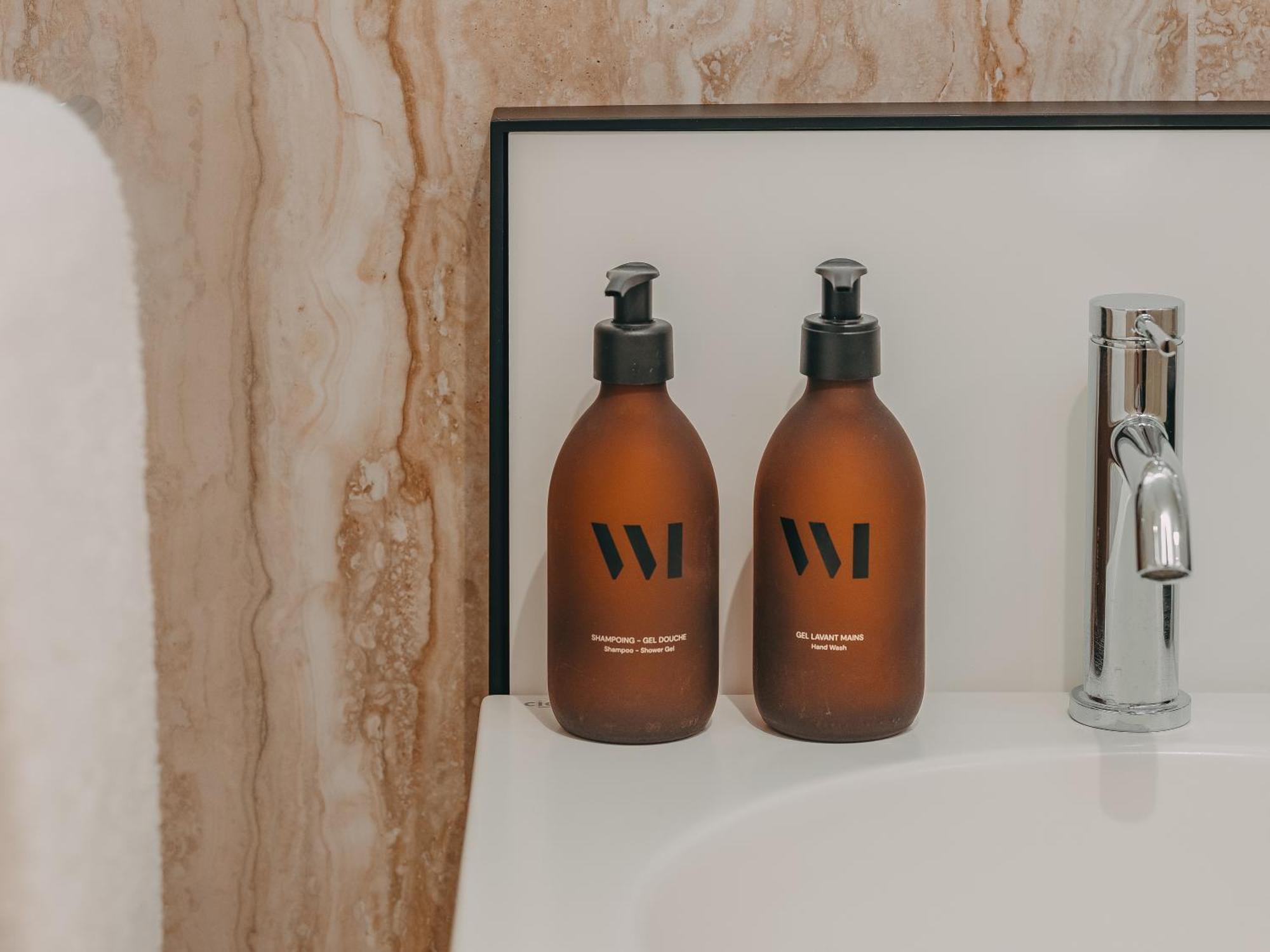 Chambre Double Classique - Sauna Gratuit et Accès à la Salle de Sport