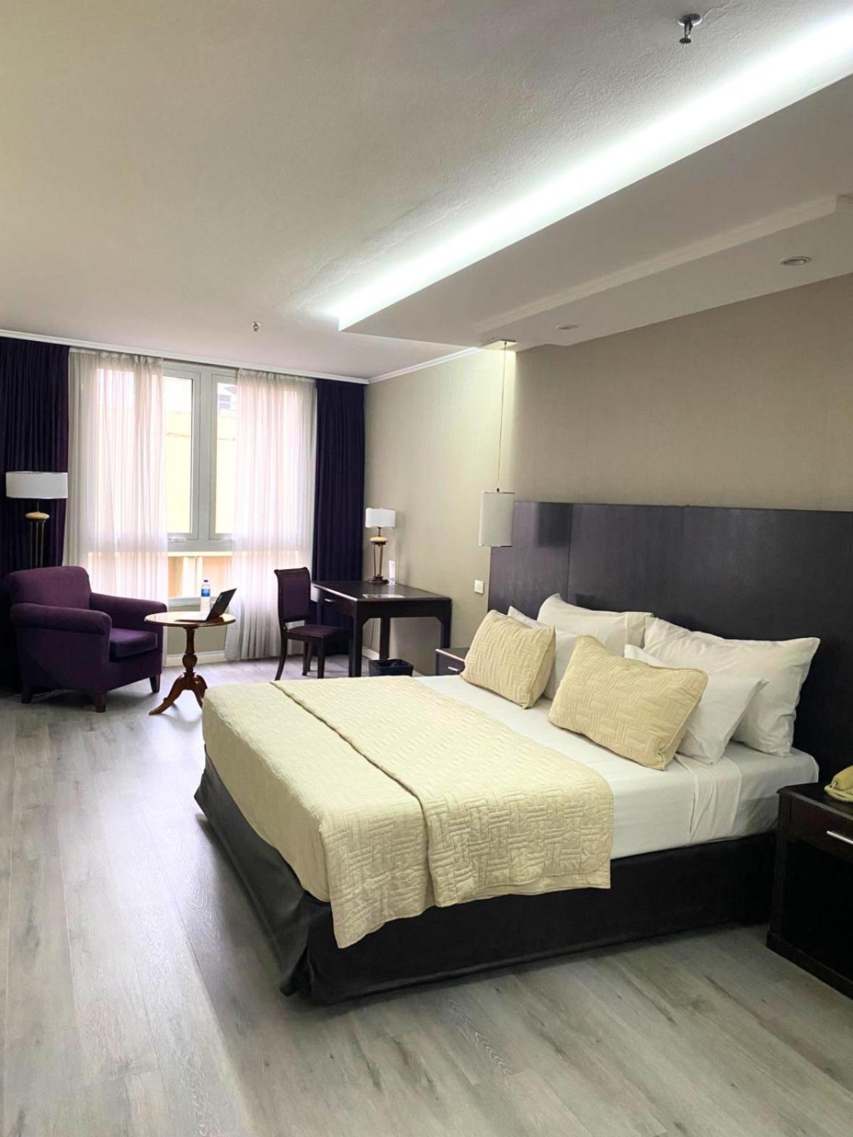 Quarto Superior com 2 Camas de Solteiro