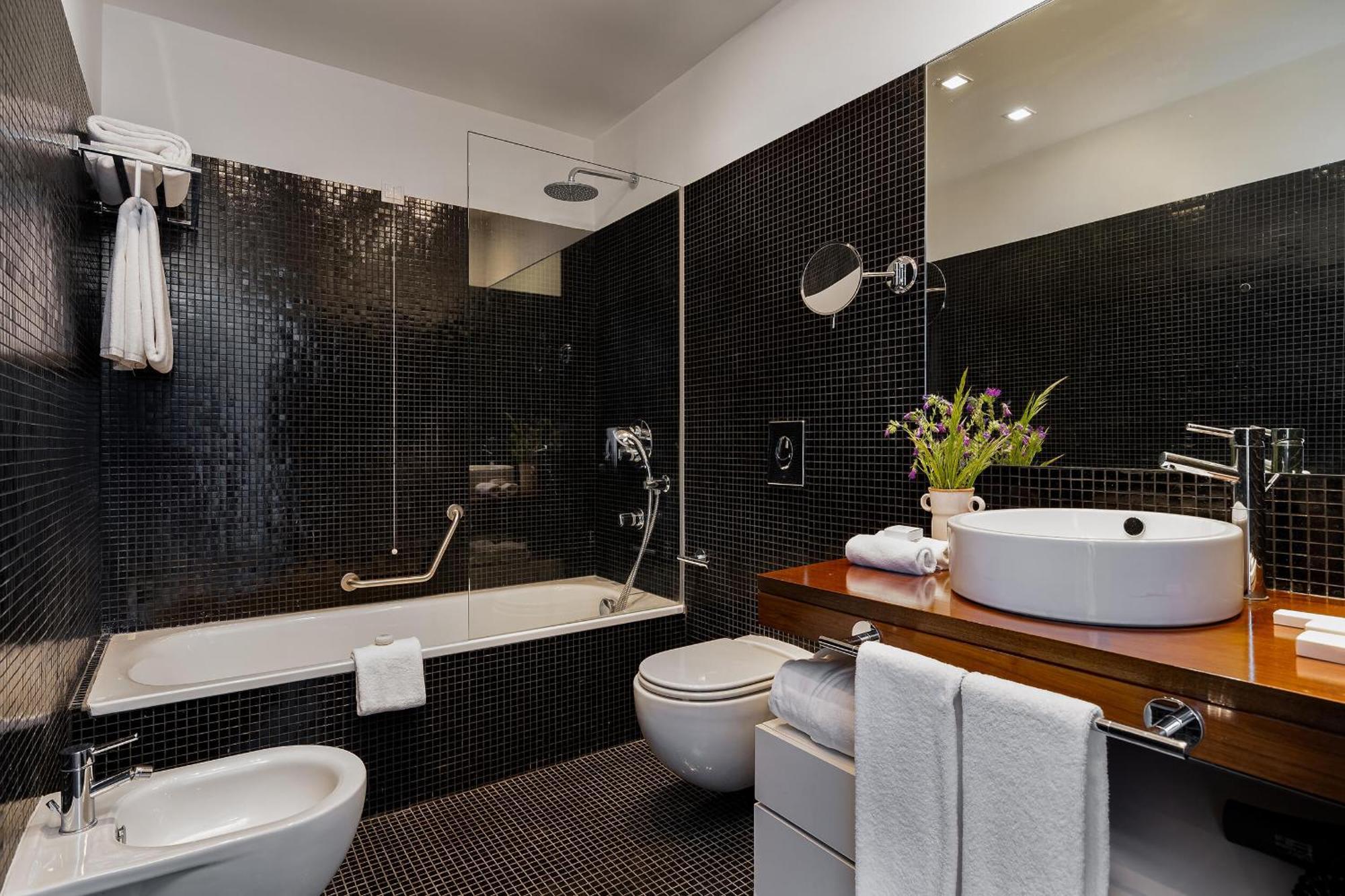 Double or Twin Room Pool View