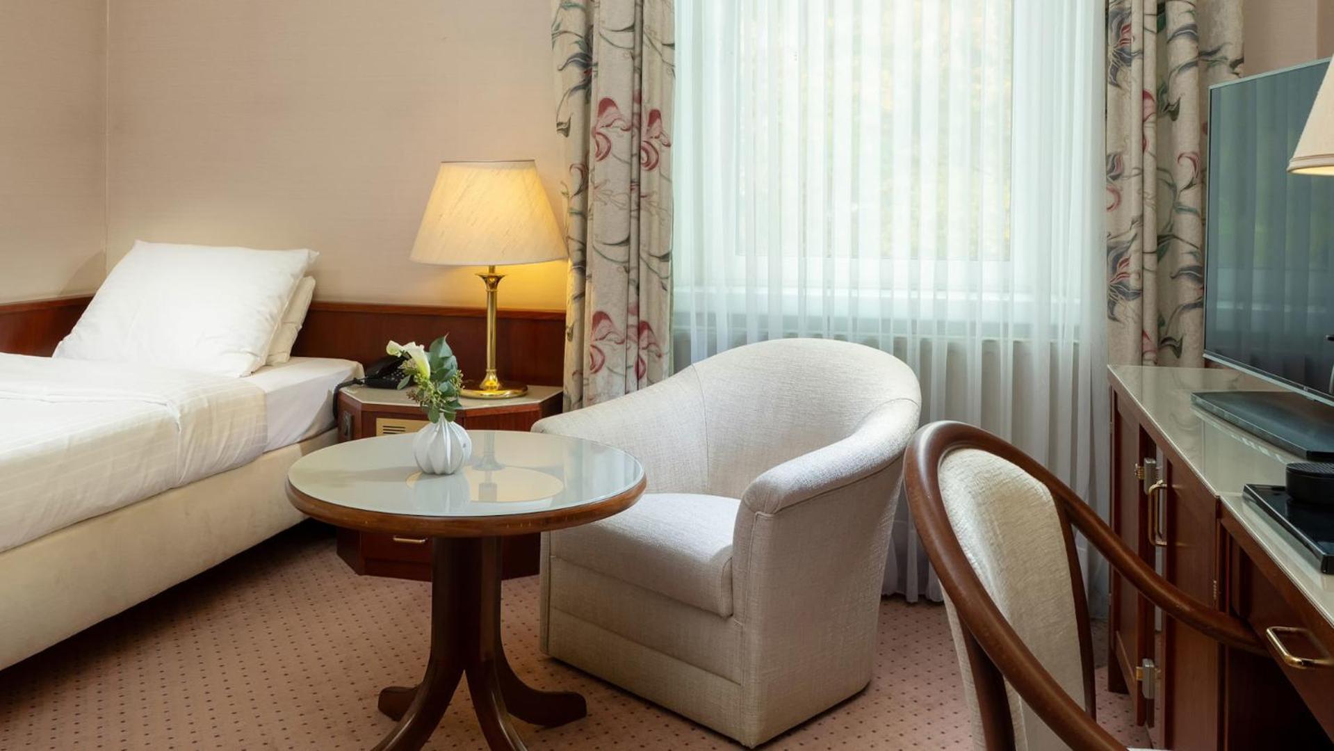 Classic Single Room