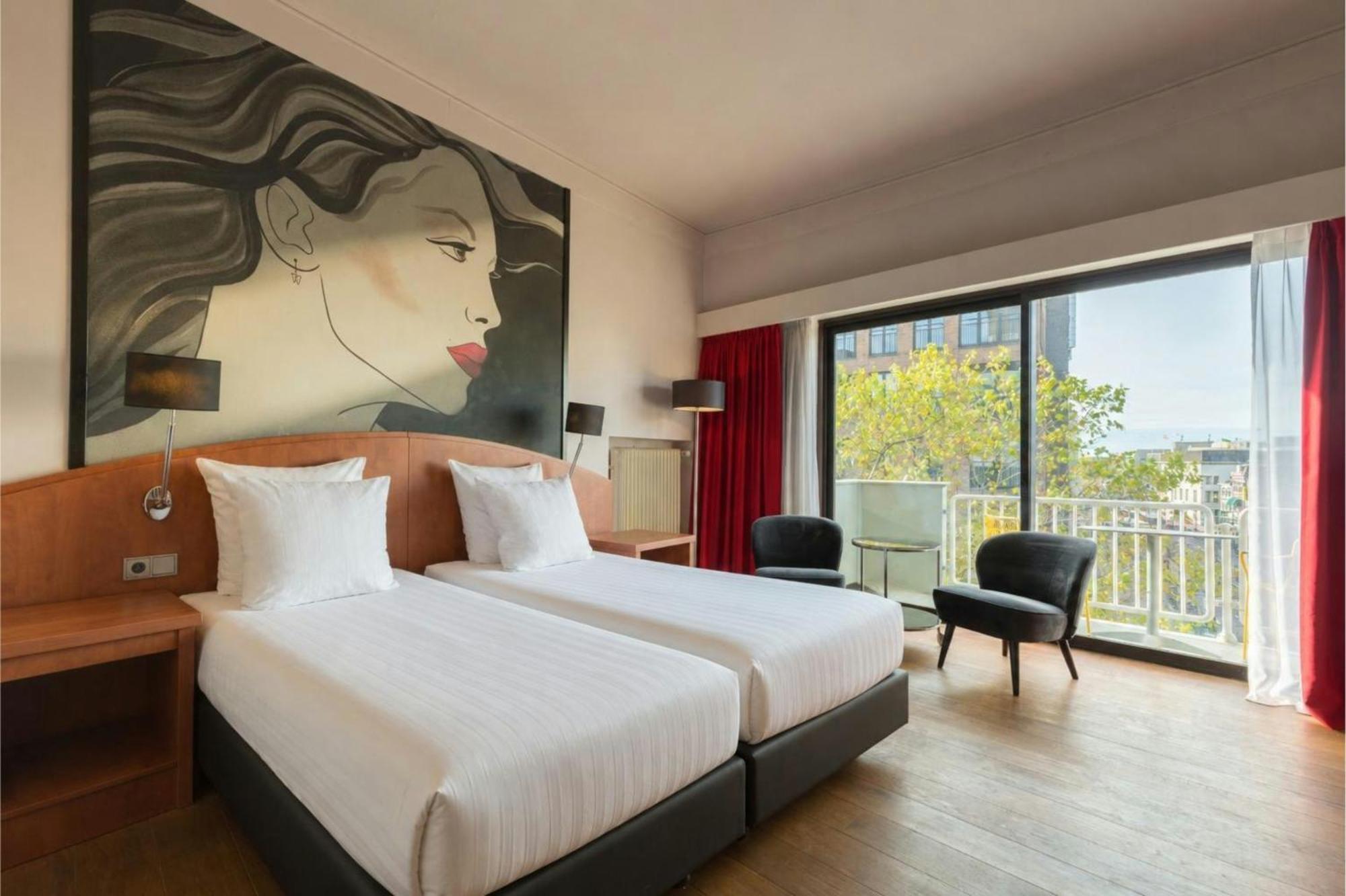 Deluxe Room 1 Twin Bed